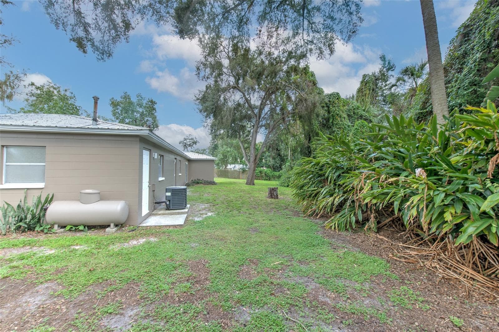 Single Family Residence at 8825 COBB RD, RIVERVIEW, photo 5 of 42