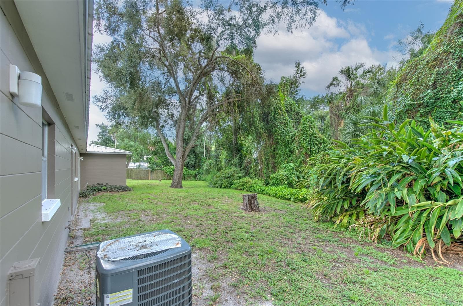 Single Family Residence at 8825 COBB RD, RIVERVIEW, photo 6 of 42