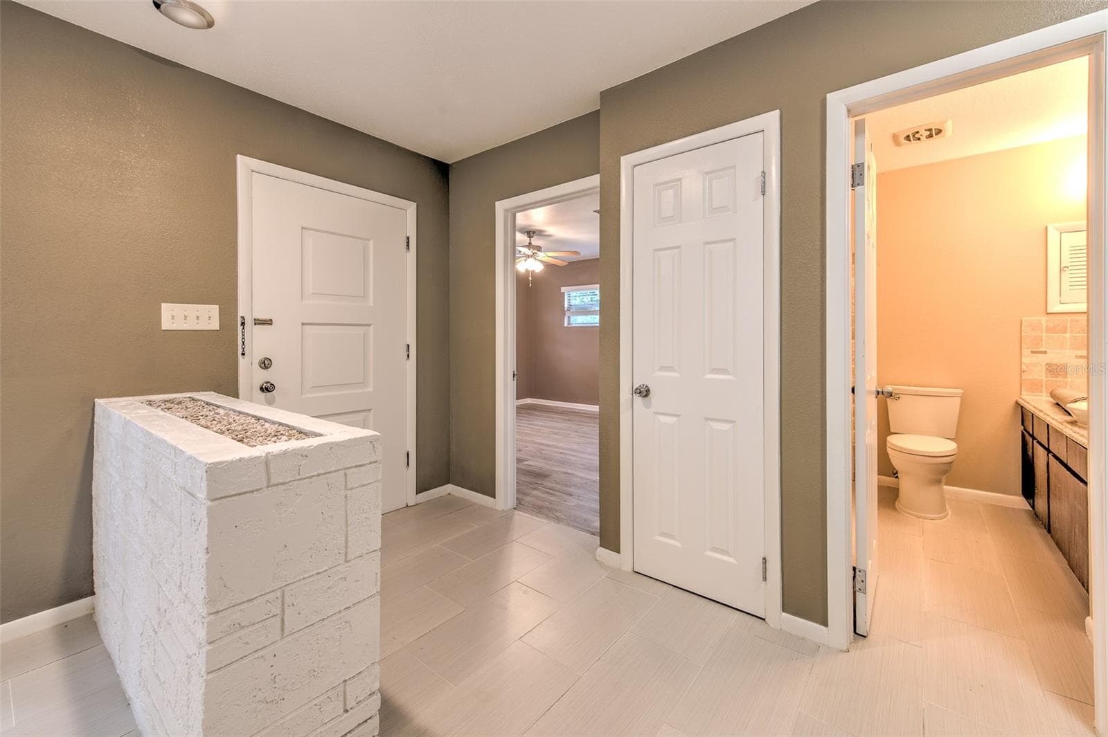 Single Family Residence at 8825 COBB RD, RIVERVIEW, photo 20 of 42
