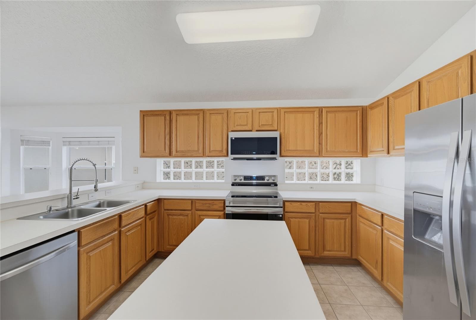 Single Family Residence at 5251 LOS PALMA VISTA DR, ORLANDO, photo 13 of 58