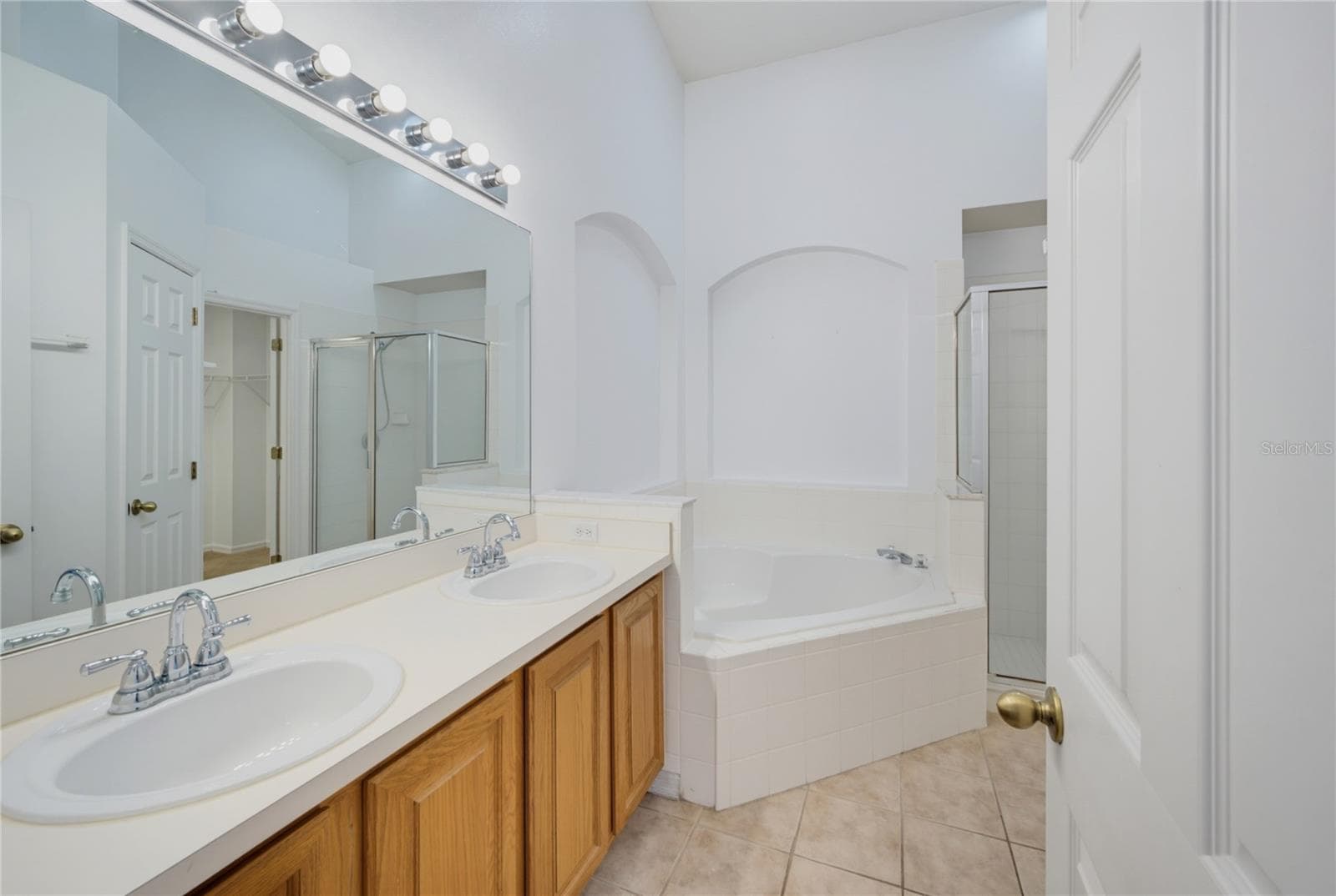 Single Family Residence at 5251 LOS PALMA VISTA DR, ORLANDO, photo 30 of 58