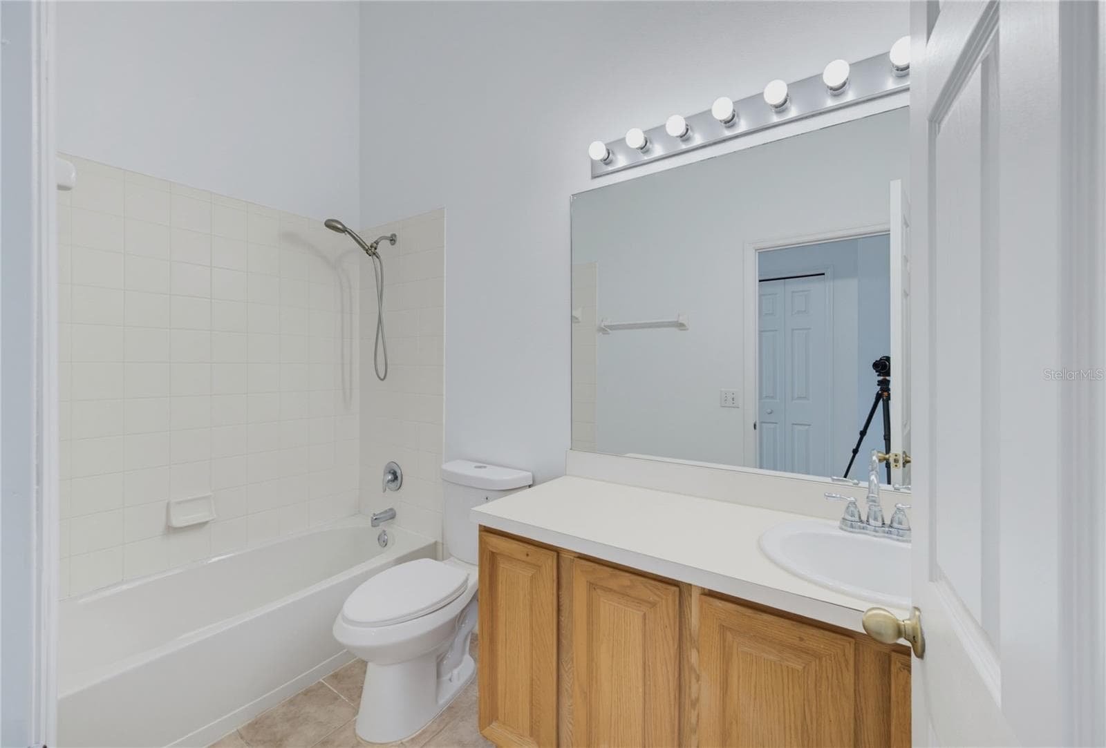 Single Family Residence at 5251 LOS PALMA VISTA DR, ORLANDO, photo 39 of 58