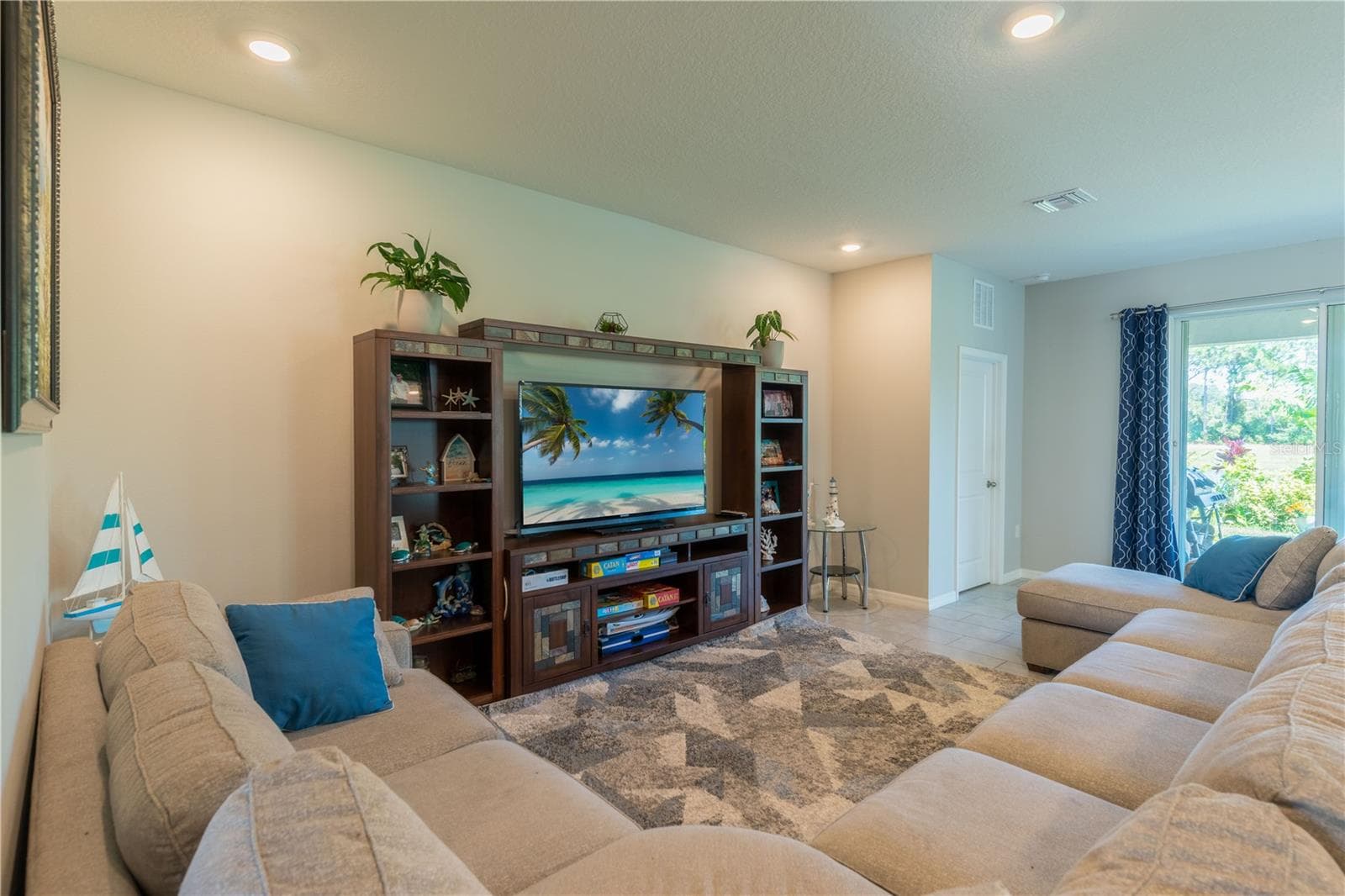 Single Family Residence at 2247 MIDNIGHT PEARL DR, SARASOTA, photo 14 of 41