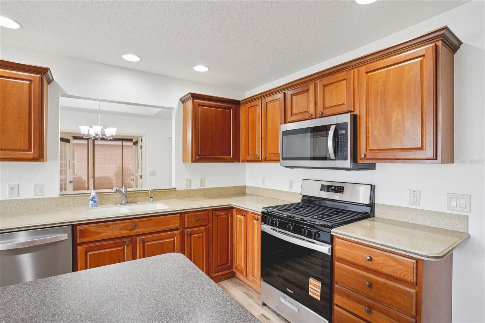 Kitchen - 1722 BUGLE TER, THE VILLAGES