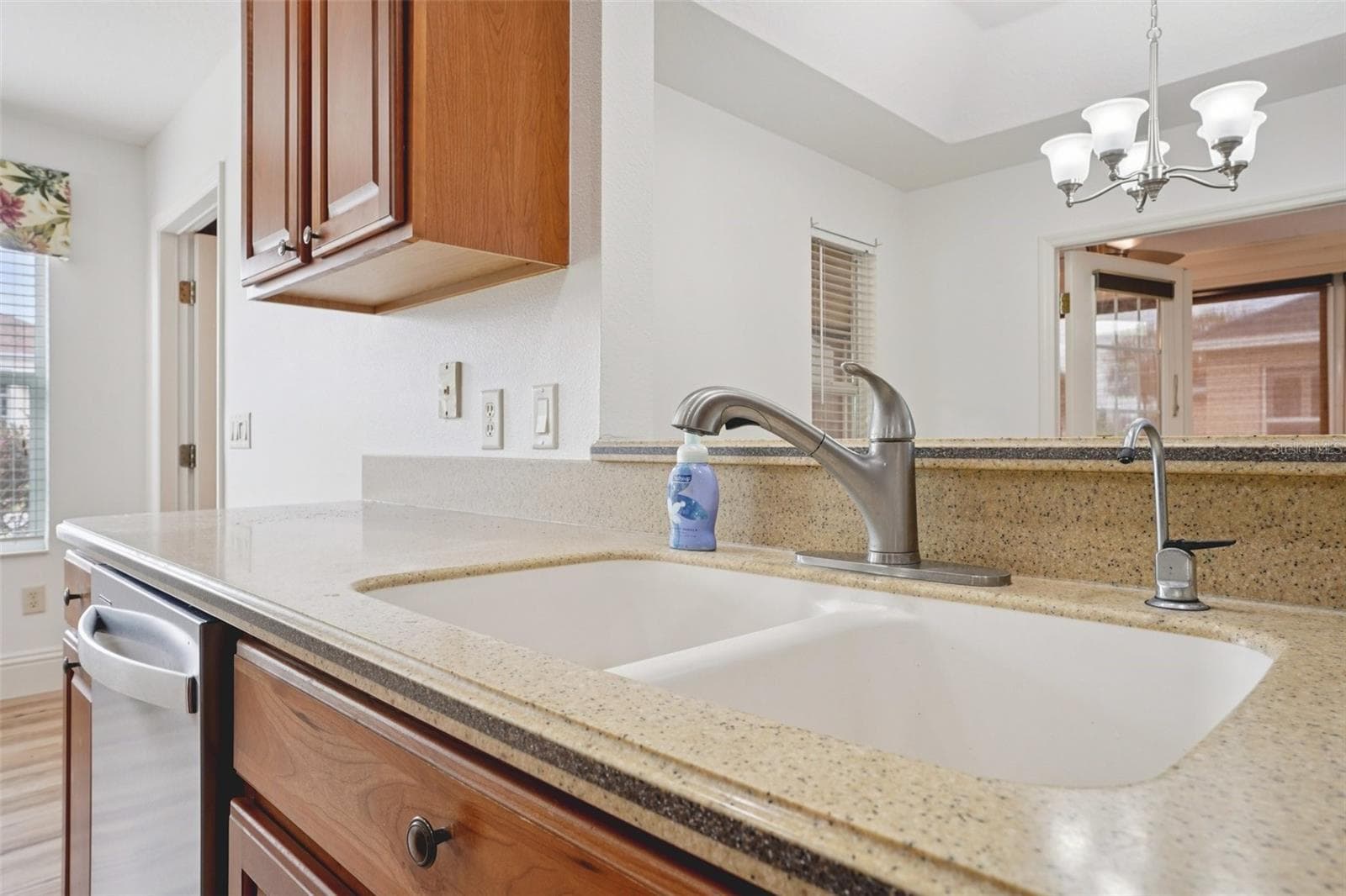 Kitchen Sink - 1722 BUGLE TER, THE VILLAGES