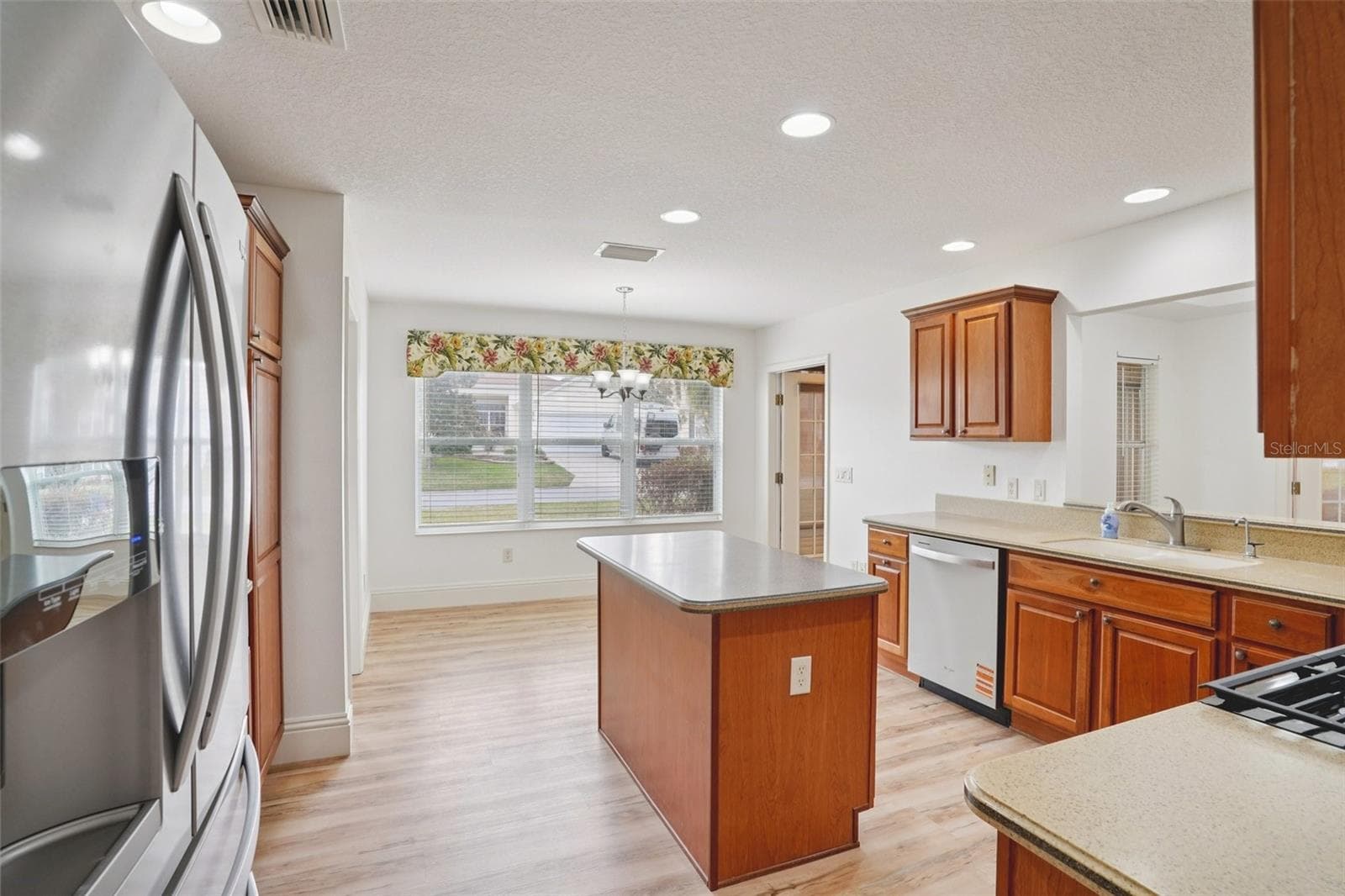 Kitchen - 1722 BUGLE TER, THE VILLAGES