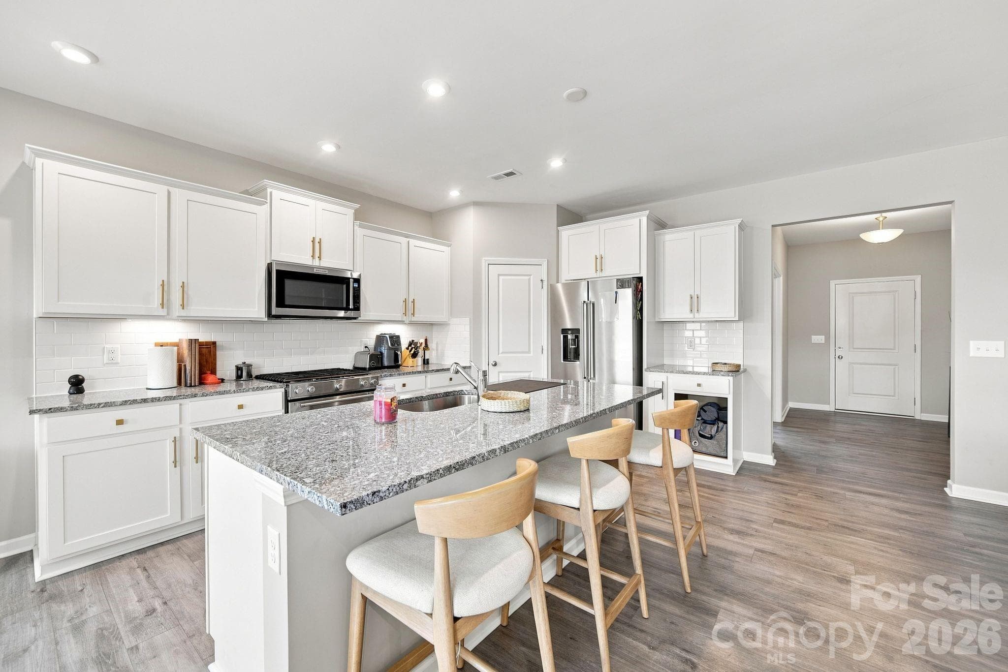 Single Family Residence at 12028 Grinstead Lane, Charlotte, photo 3 of 40