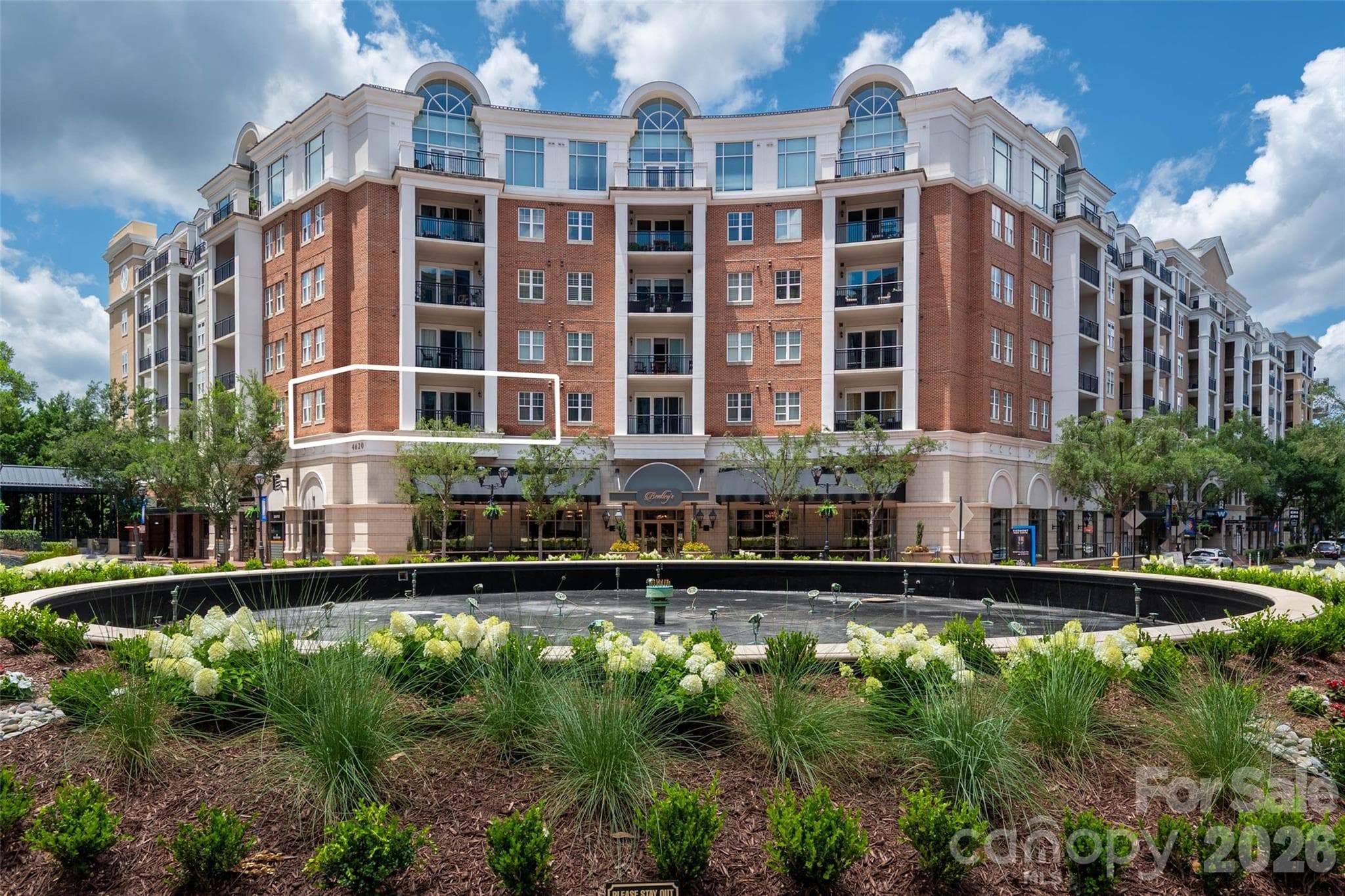 Condominium at Charlotte, photo 4 of 30