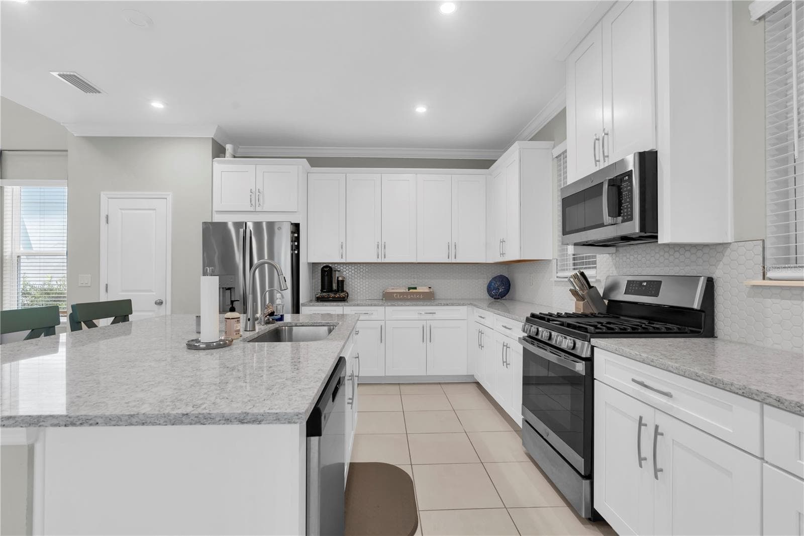 Single Family Residence at 13797 RANGELAND BLVD, ODESSA, photo 13 of 40