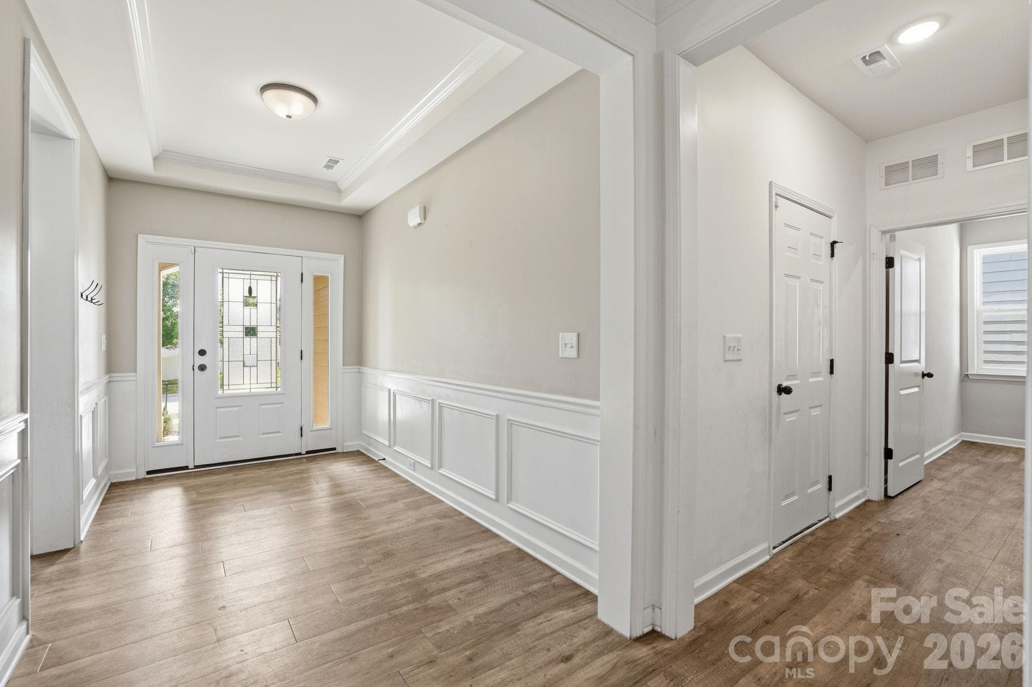 Entry - 1134 Baldwin Drive, Lancaster