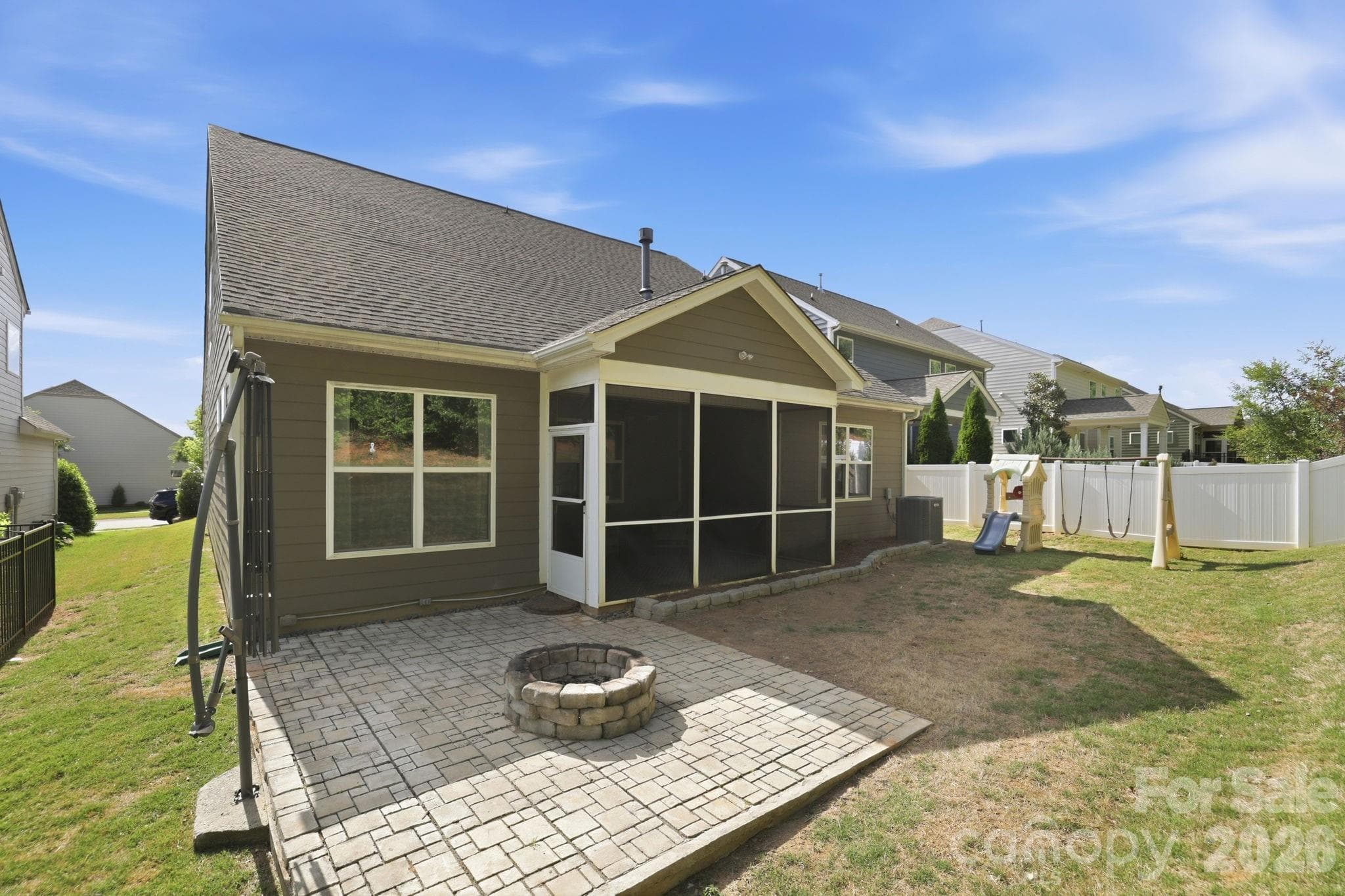 Single Family Residence at 1134 Baldwin Drive, Lancaster, photo 33 of 46
