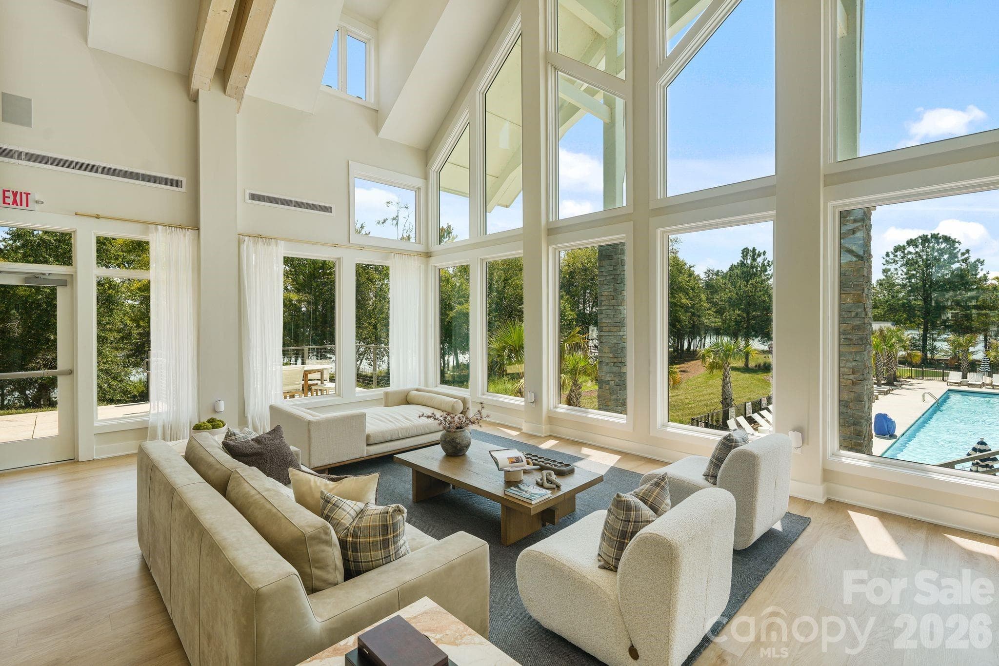 Lounge area over looks the community pool and the lake - 4531 Splash Trail, Sherrills Ford