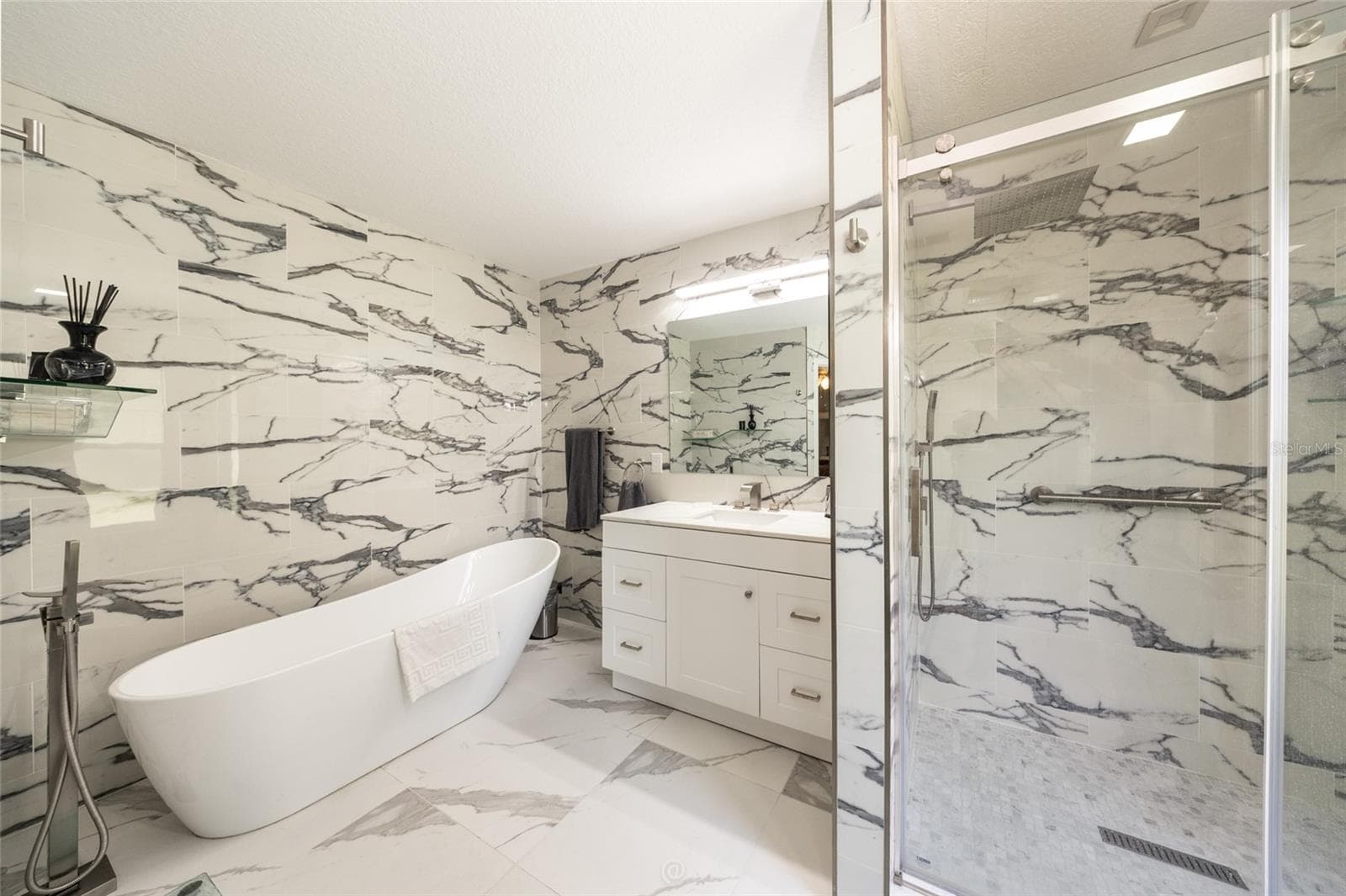 Primary Bath - 77 RAMBLEWOOD DR, PALM COAST