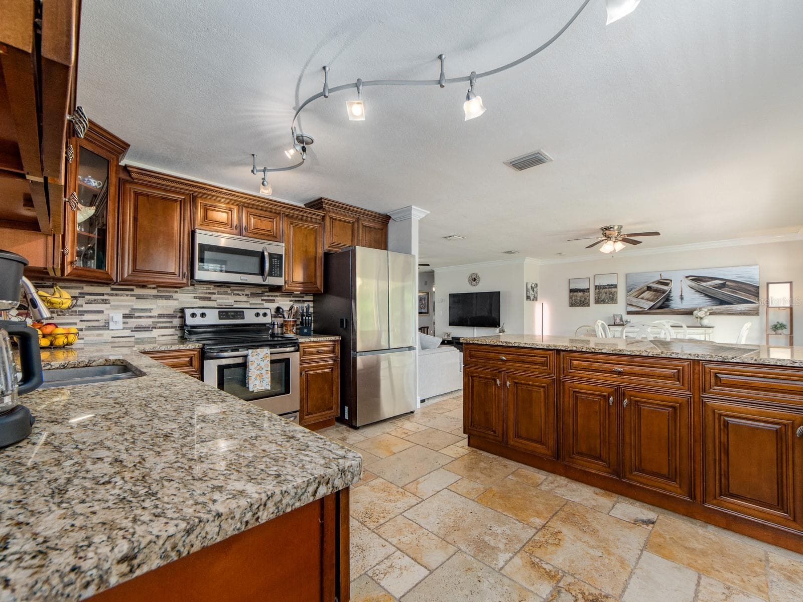 Single Family Residence at 1679 WOODRIDGE DR, CLEARWATER, photo 8 of 36