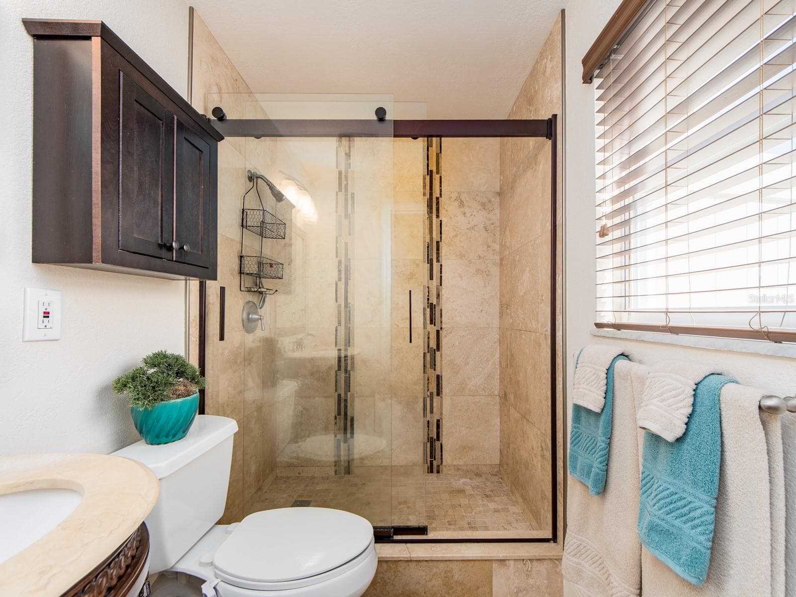 Single Family Residence at 1679 WOODRIDGE DR, CLEARWATER, photo 17 of 36
