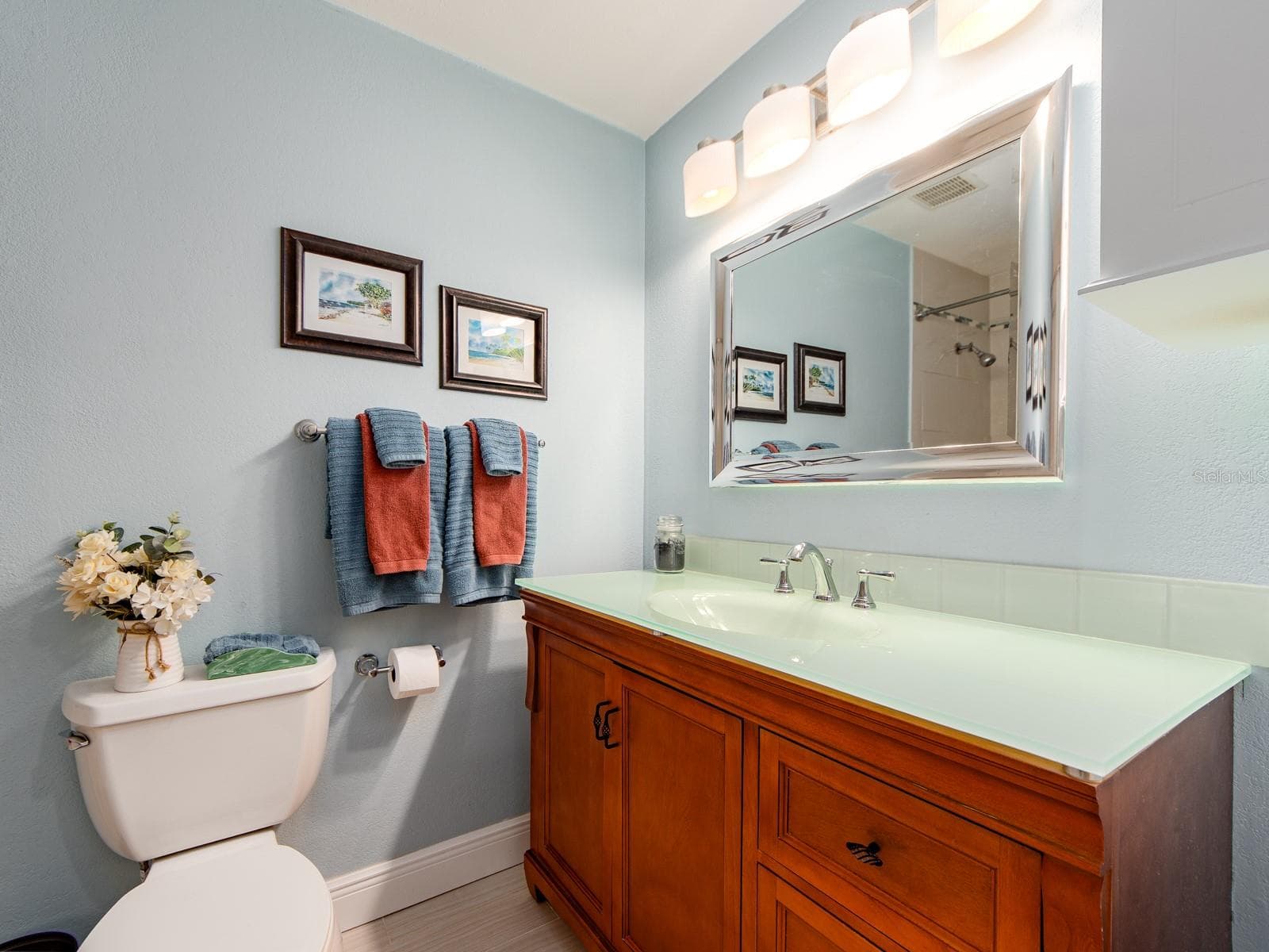 bathroom 2 - 1679 WOODRIDGE DR, CLEARWATER