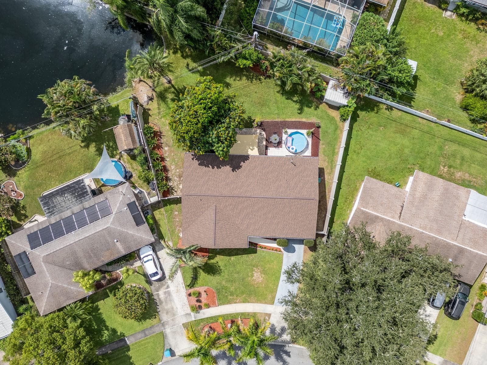 Single Family Residence at 1679 WOODRIDGE DR, CLEARWATER, photo 31 of 36