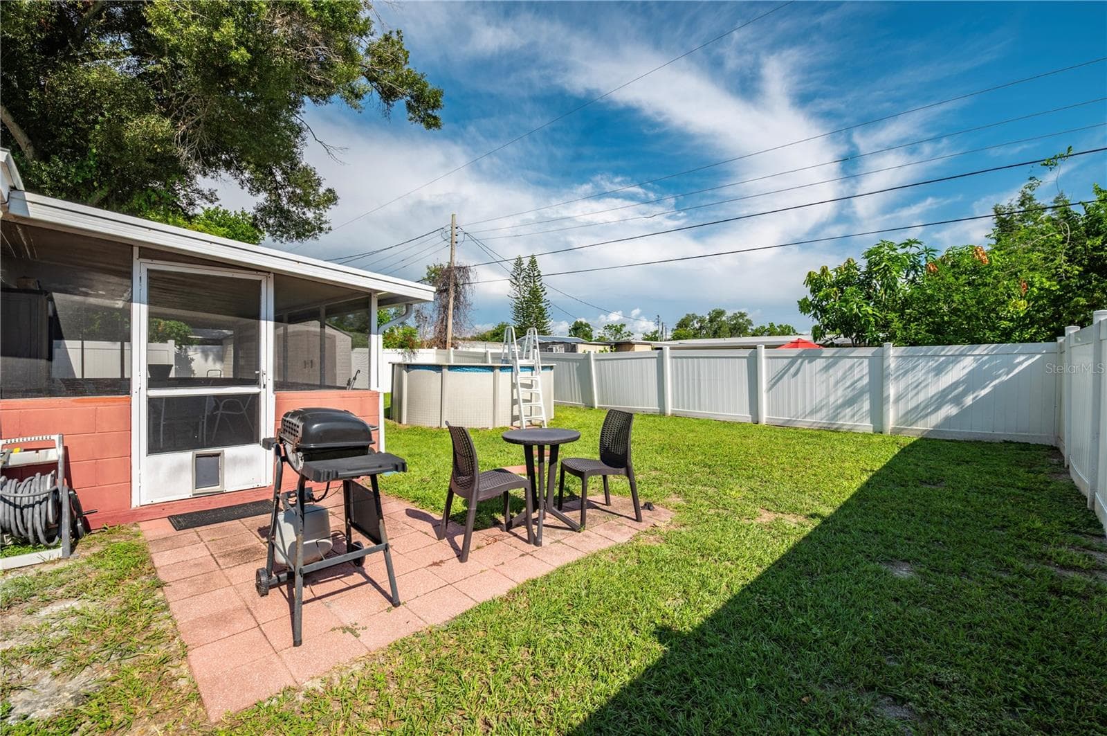 Single Family Residence at 6913 W CLIFTON ST, TAMPA, photo 6 of 25