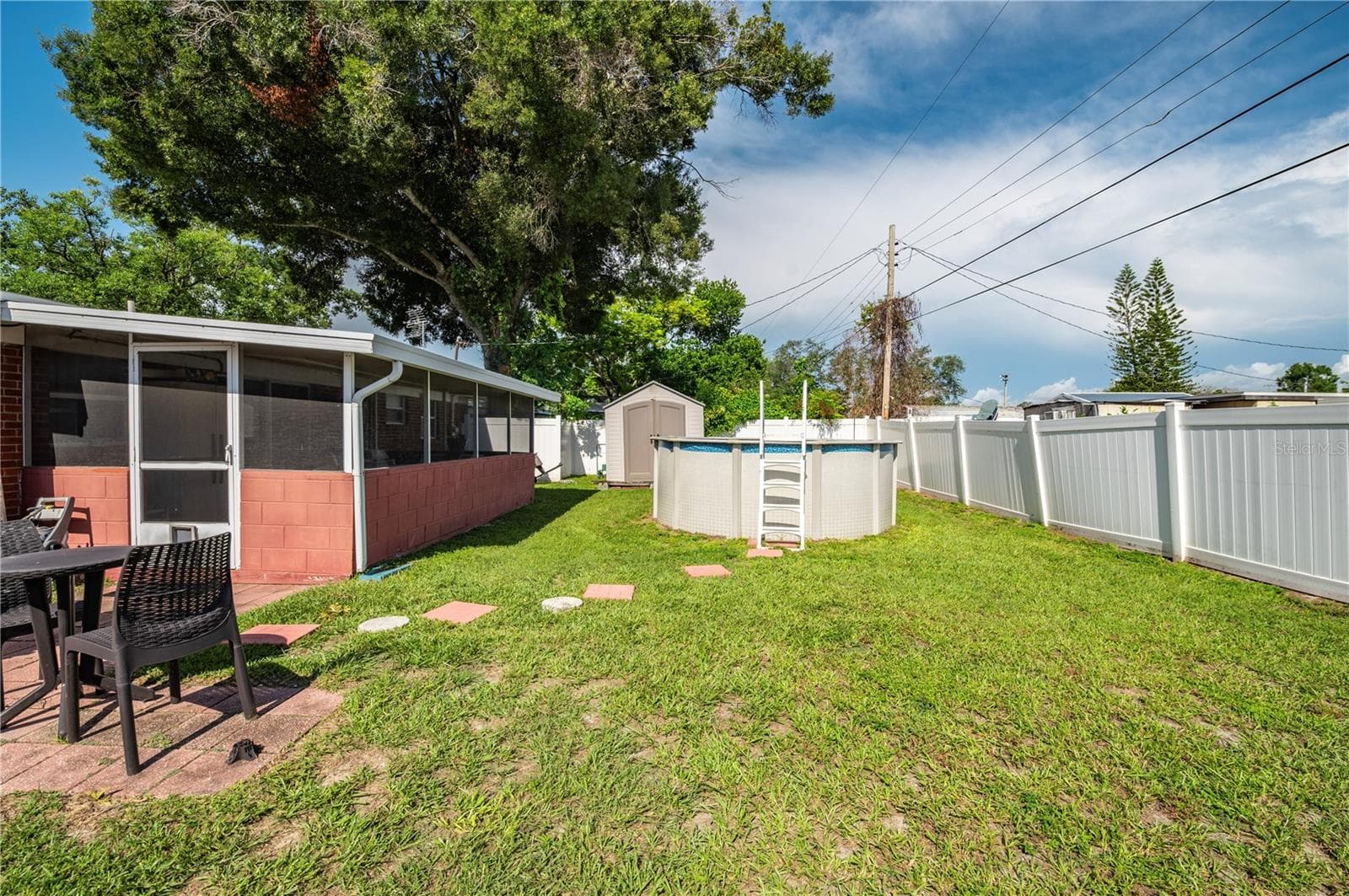 Single Family Residence at 6913 W CLIFTON ST, TAMPA, photo 7 of 25