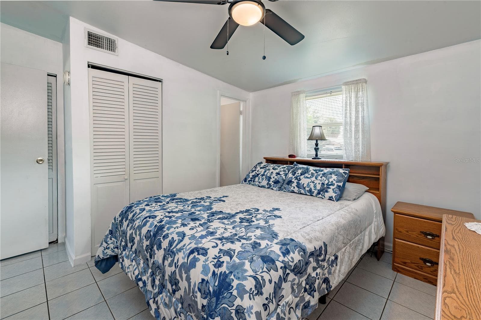 Single Family Residence at 6913 W CLIFTON ST, TAMPA, photo 21 of 25