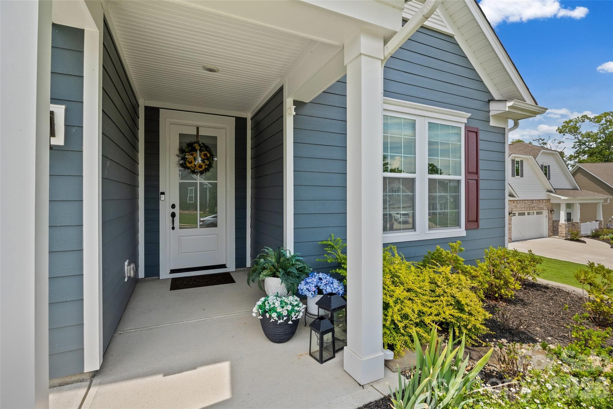 Single Family Residence at 8019 Longwaters Court, York, photo 2 of 46