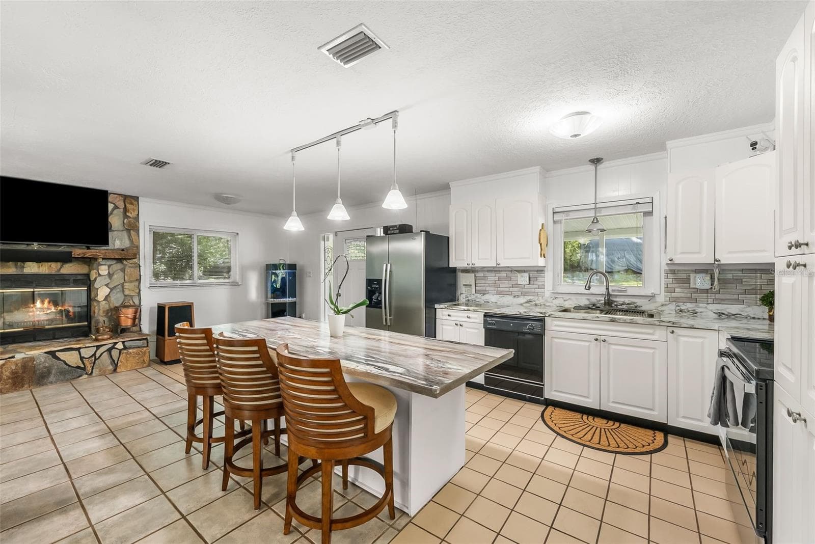 Open Concept Floorplan - 1416 BADEN POWELL RD, HAWTHORNE
