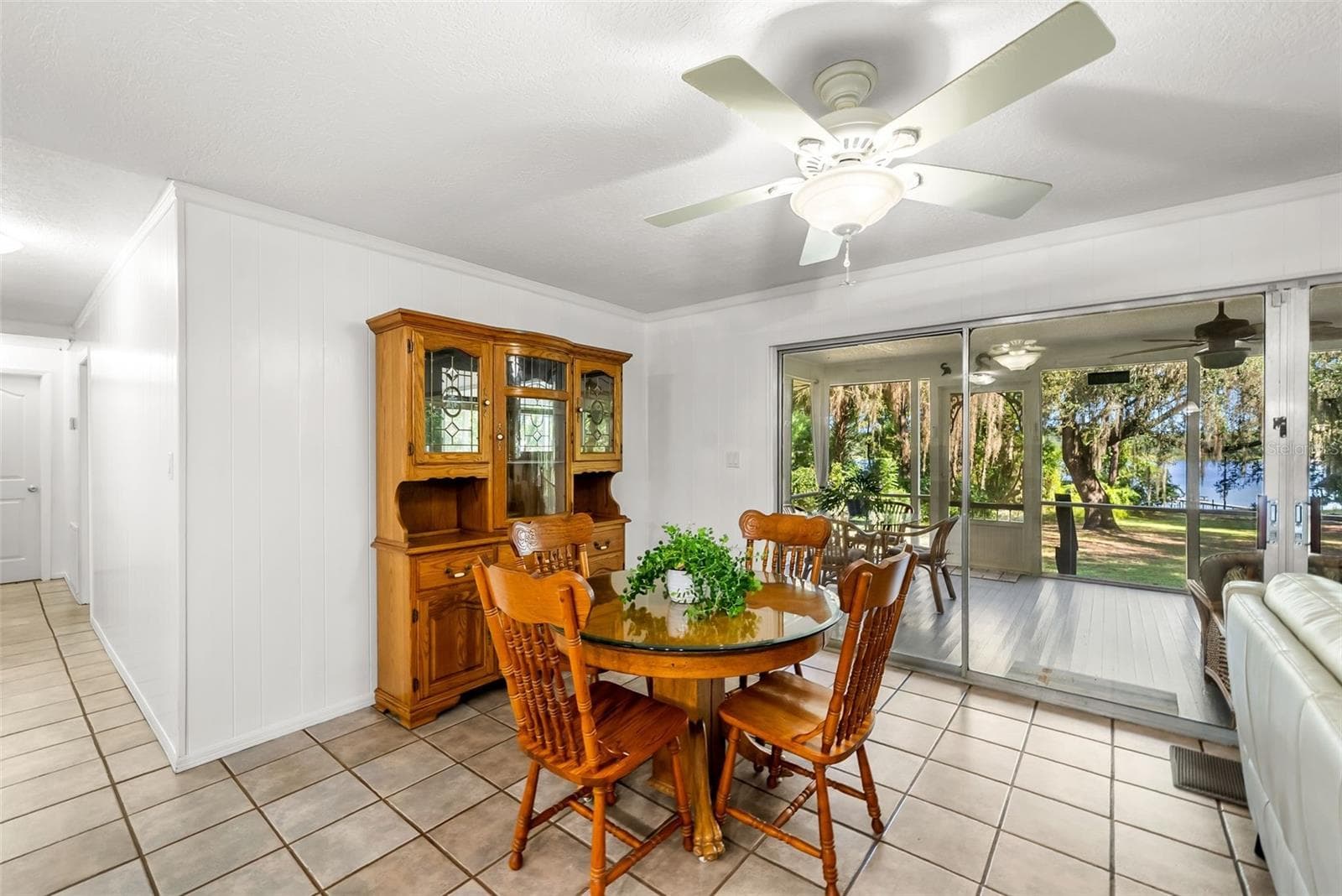 Dining Area - 1416 BADEN POWELL RD, HAWTHORNE