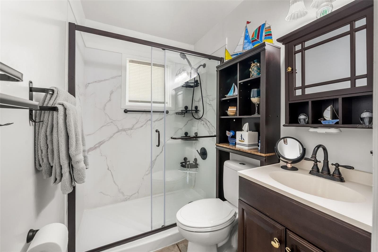 Bathroom 1 - 1416 BADEN POWELL RD, HAWTHORNE