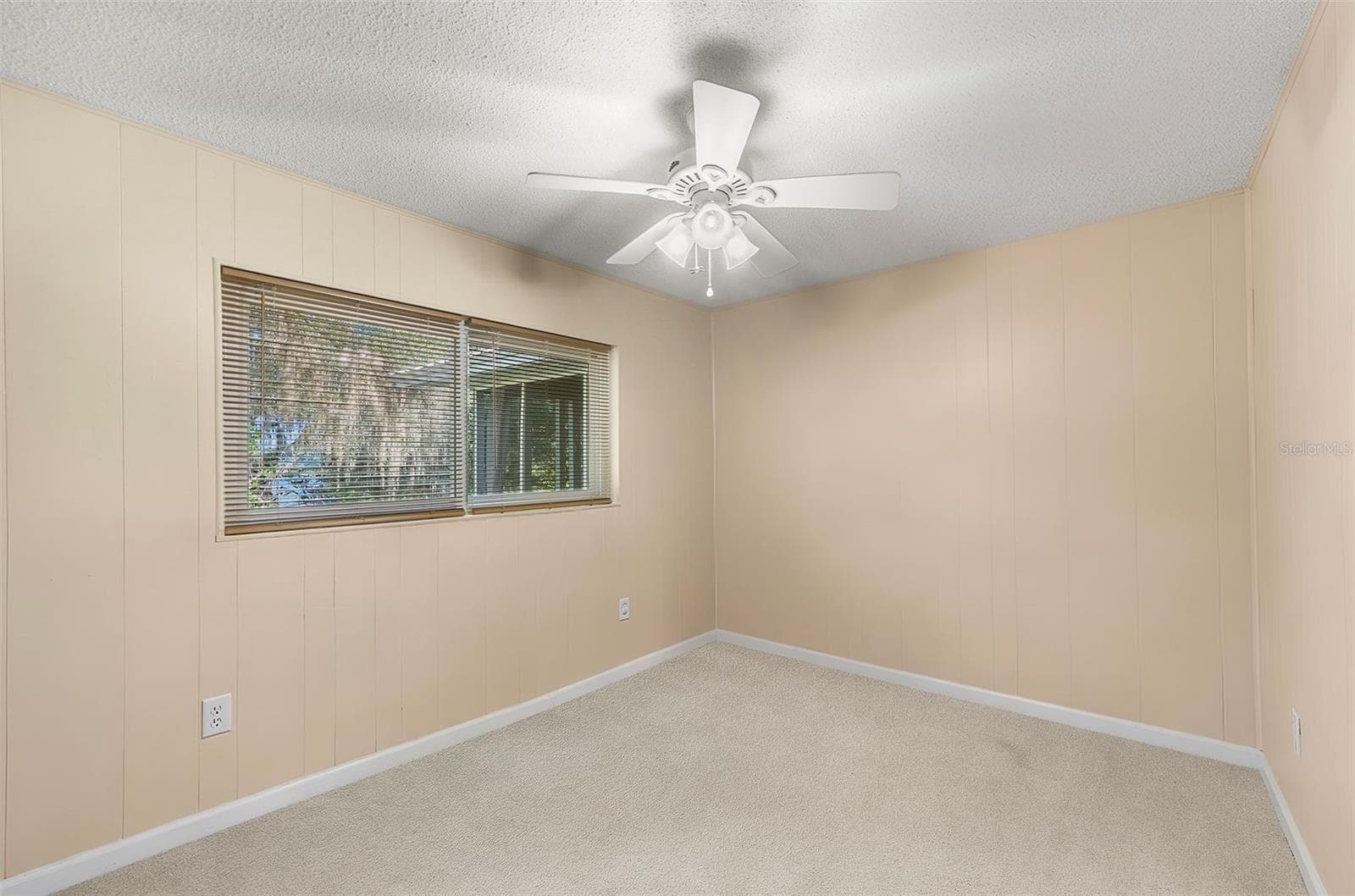 Bedroom 3/Office - 1416 BADEN POWELL RD, HAWTHORNE