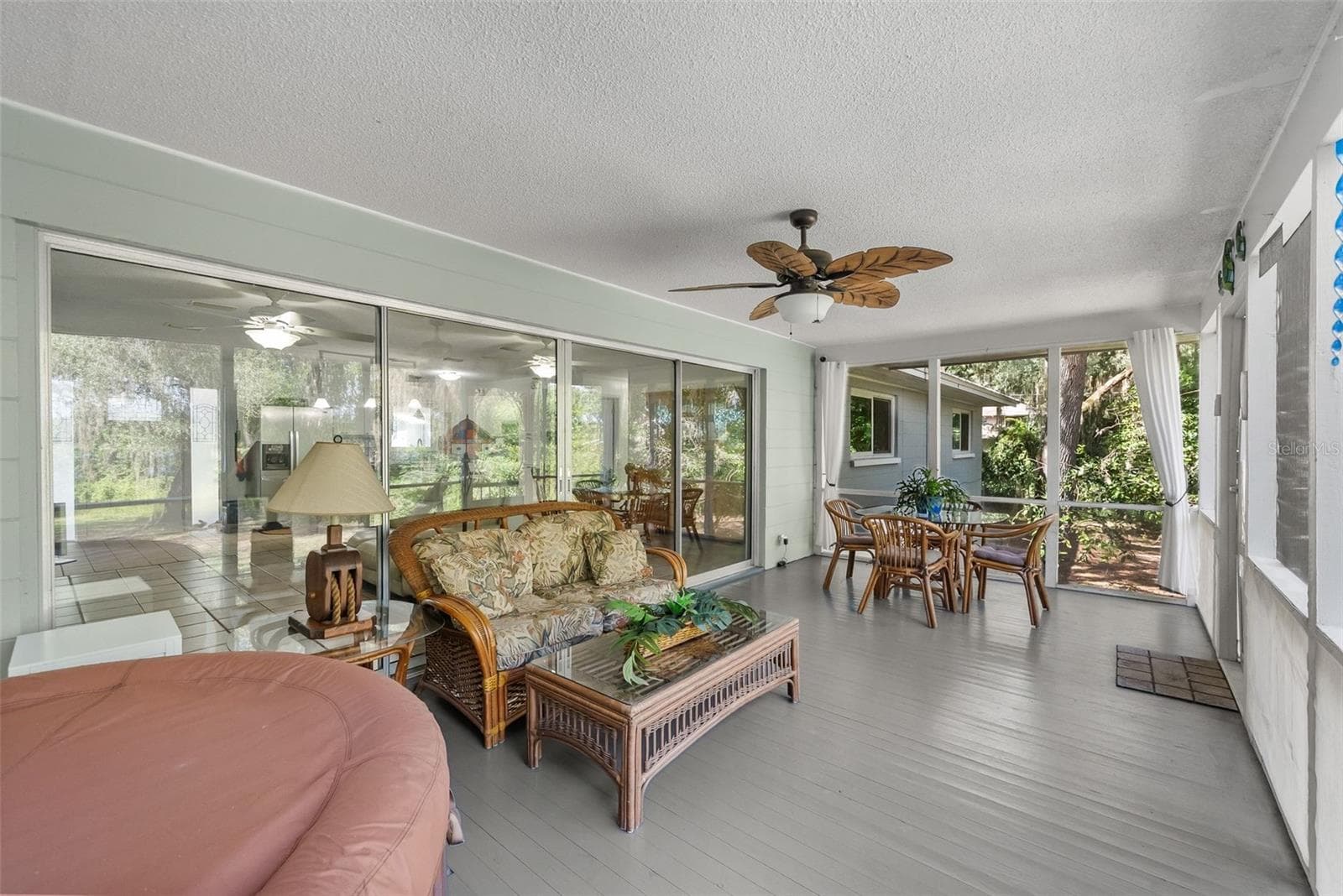 Spacious, screened lanai - 1416 BADEN POWELL RD, HAWTHORNE