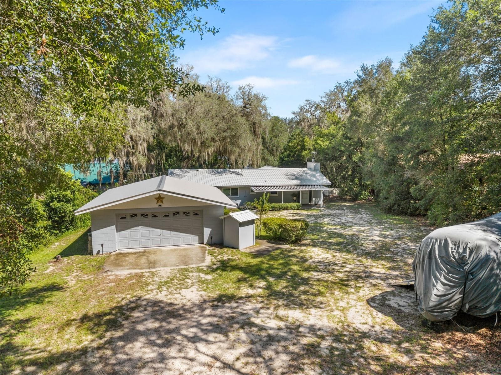 Single Family Residence at 1416 BADEN POWELL RD, HAWTHORNE, photo 28 of 47