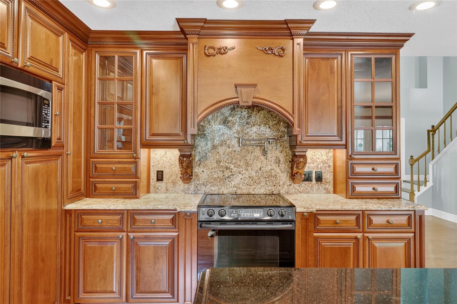 Kitchen - 2628 LONGWOOD DR, LAKELAND