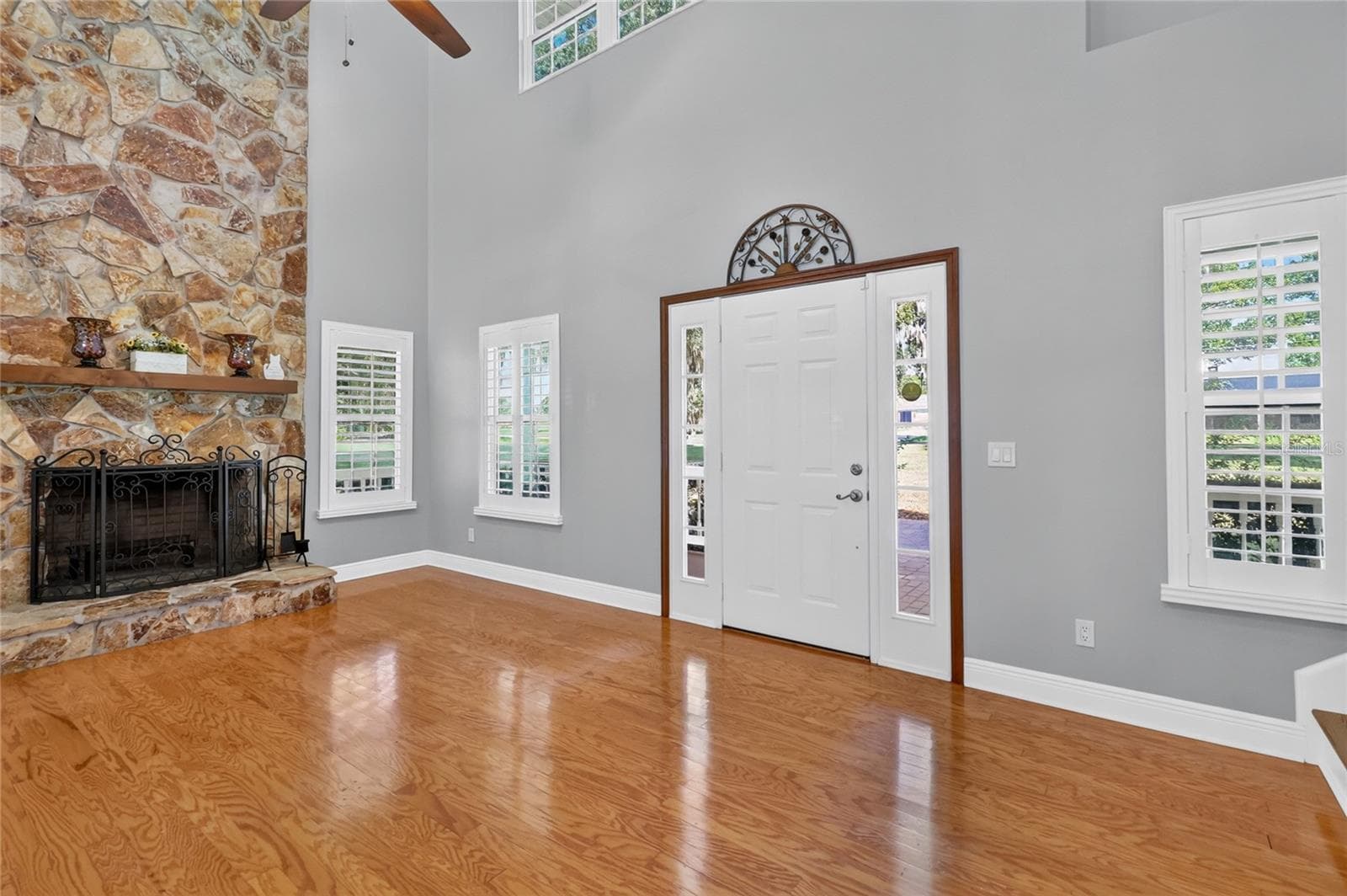 Living room - 2628 LONGWOOD DR, LAKELAND