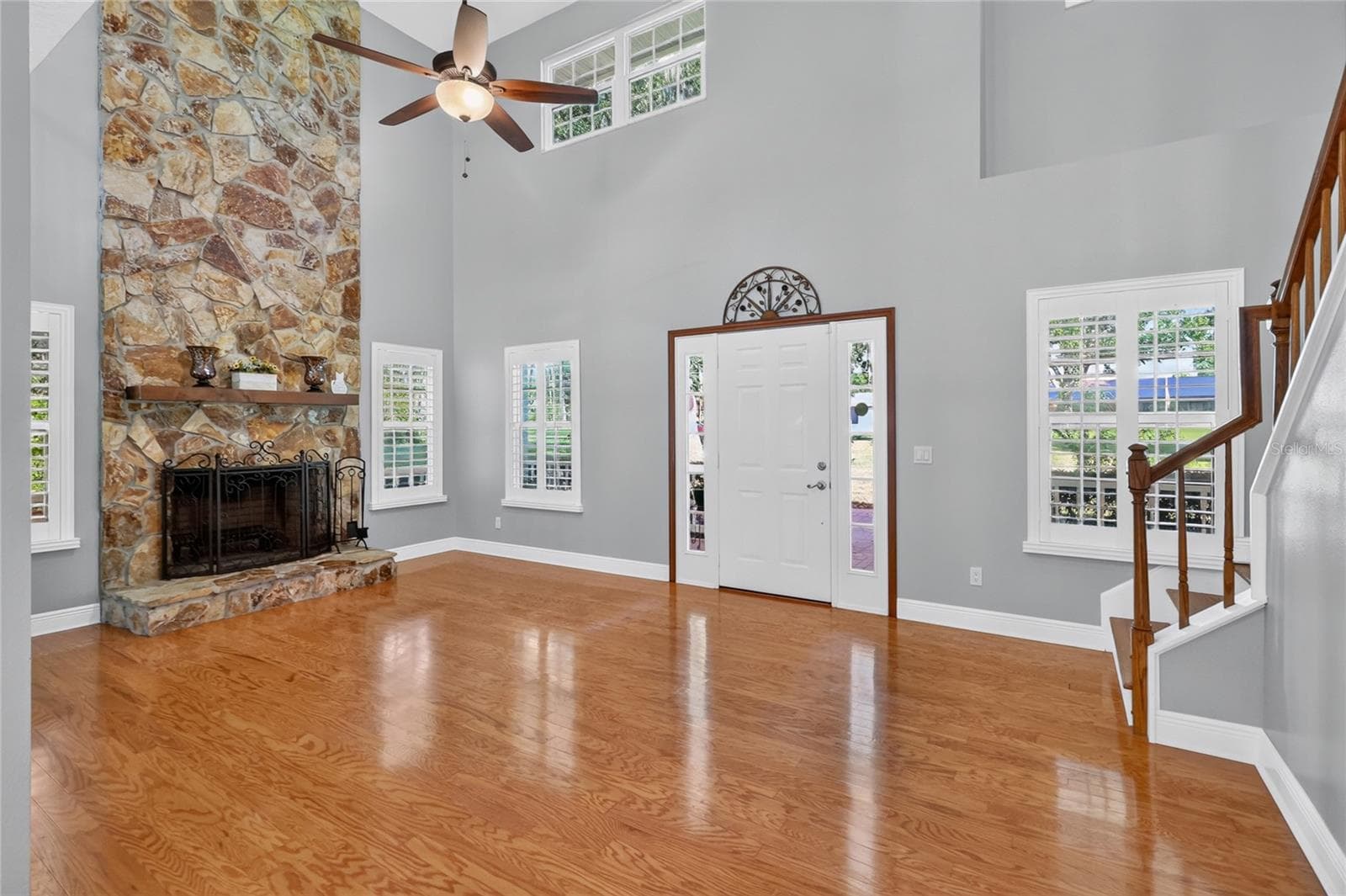 Living room - 2628 LONGWOOD DR, LAKELAND