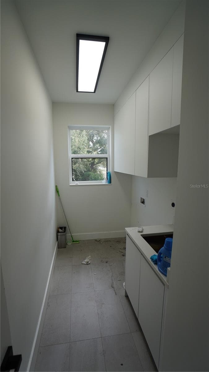 Single Family Residence at 3213 W ABDELLA ST, TAMPA, photo 16 of 39