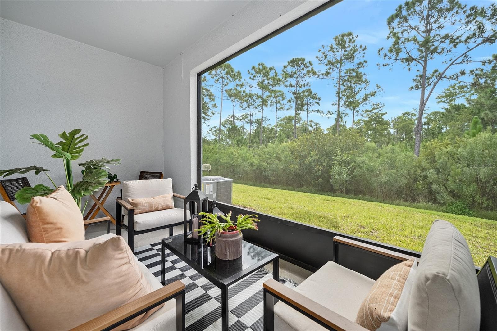 Added Megaview screen for unobstructed view - 166 REENA DR, DAYTONA BEACH