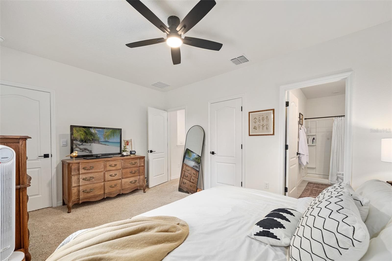 Primary bedroom, en suite bath - 166 REENA DR, DAYTONA BEACH