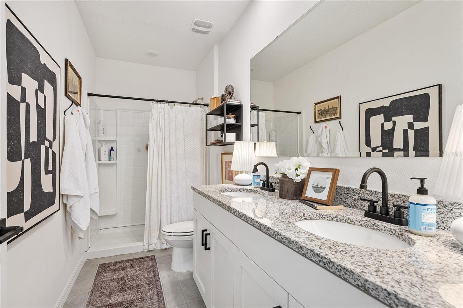 En suite bath, shower no tub - 166 REENA DR, DAYTONA BEACH