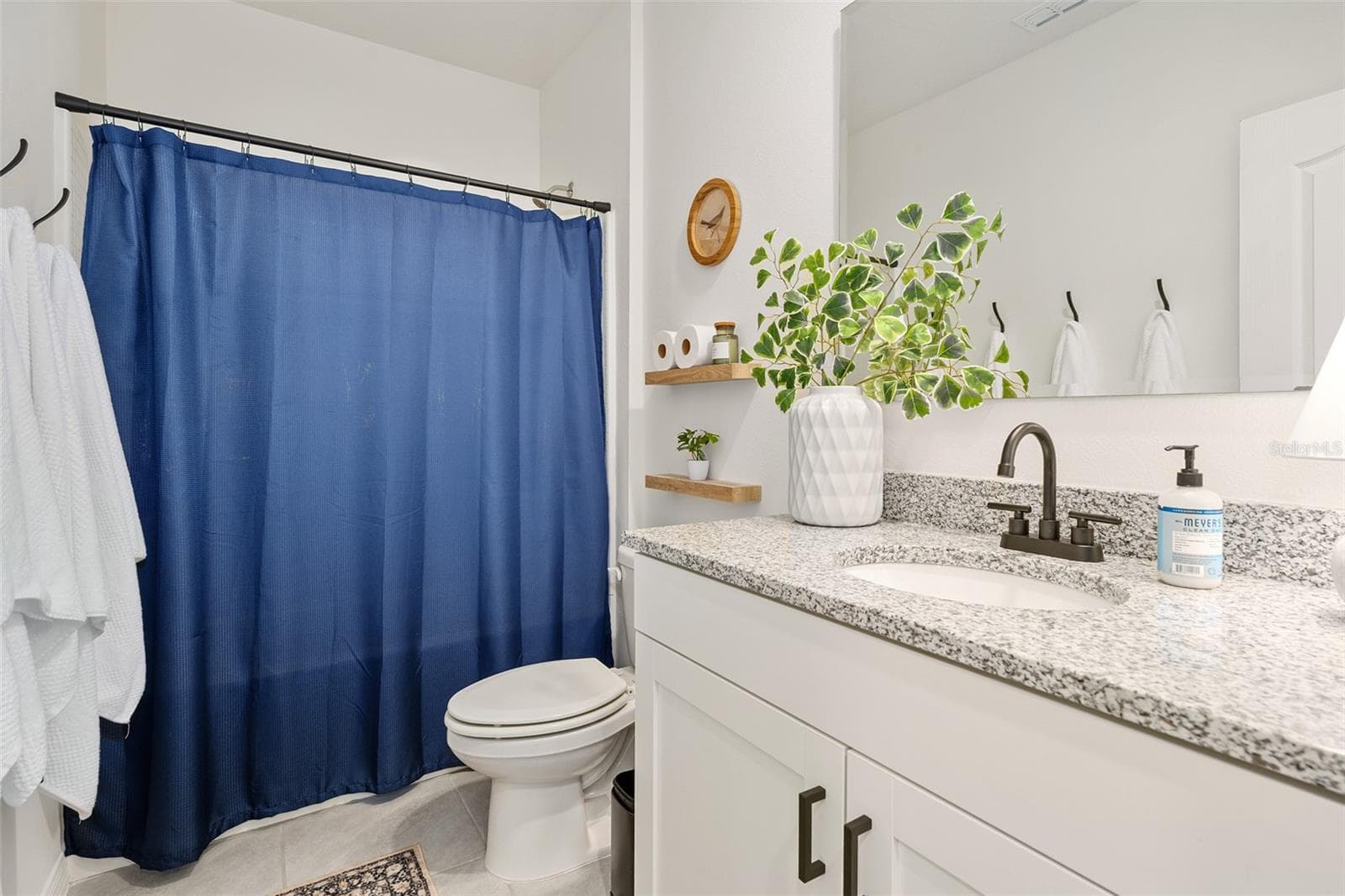 Main bath upstairs - 166 REENA DR, DAYTONA BEACH