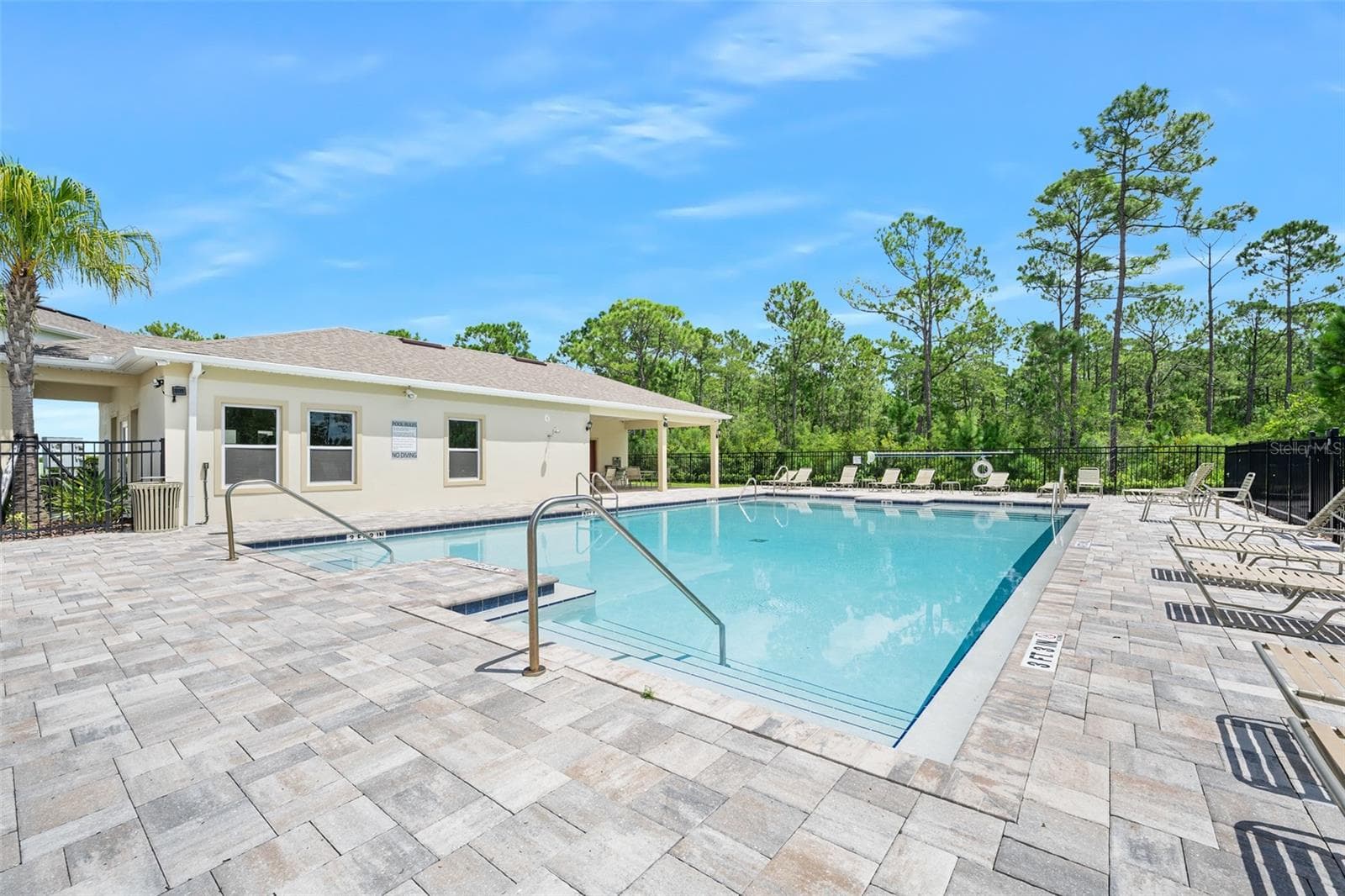 Beautiful pavers - 166 REENA DR, DAYTONA BEACH