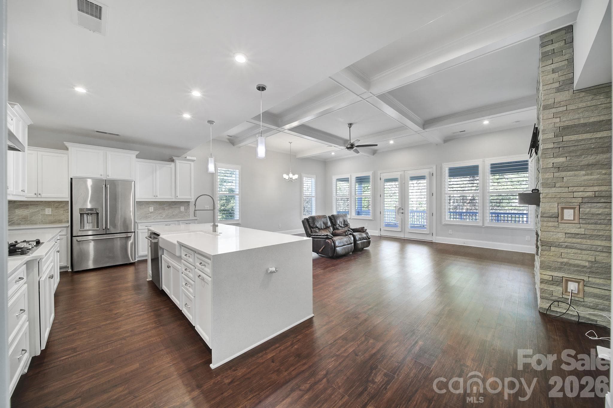 Single Family Residence at 3509 Aqua Point Drive, York, photo 9 of 48
