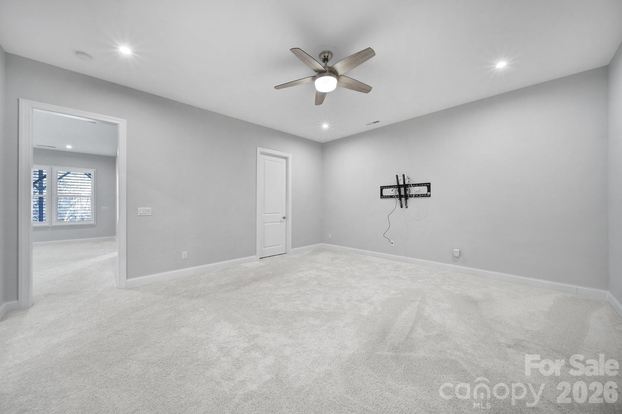 Single Family Residence at 3509 Aqua Point Drive, York, photo 28 of 48