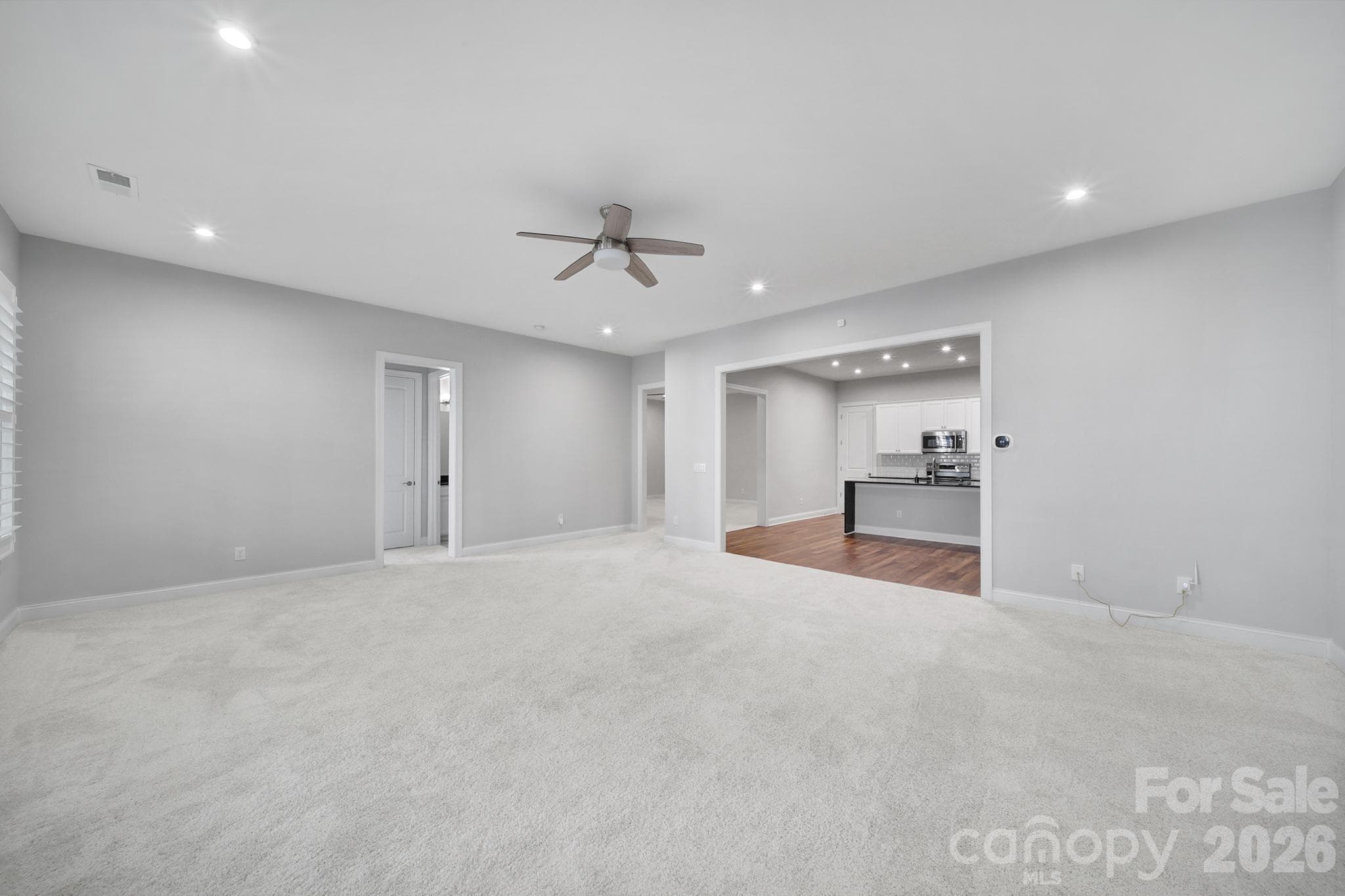 Single Family Residence at 3509 Aqua Point Drive, York, photo 33 of 48