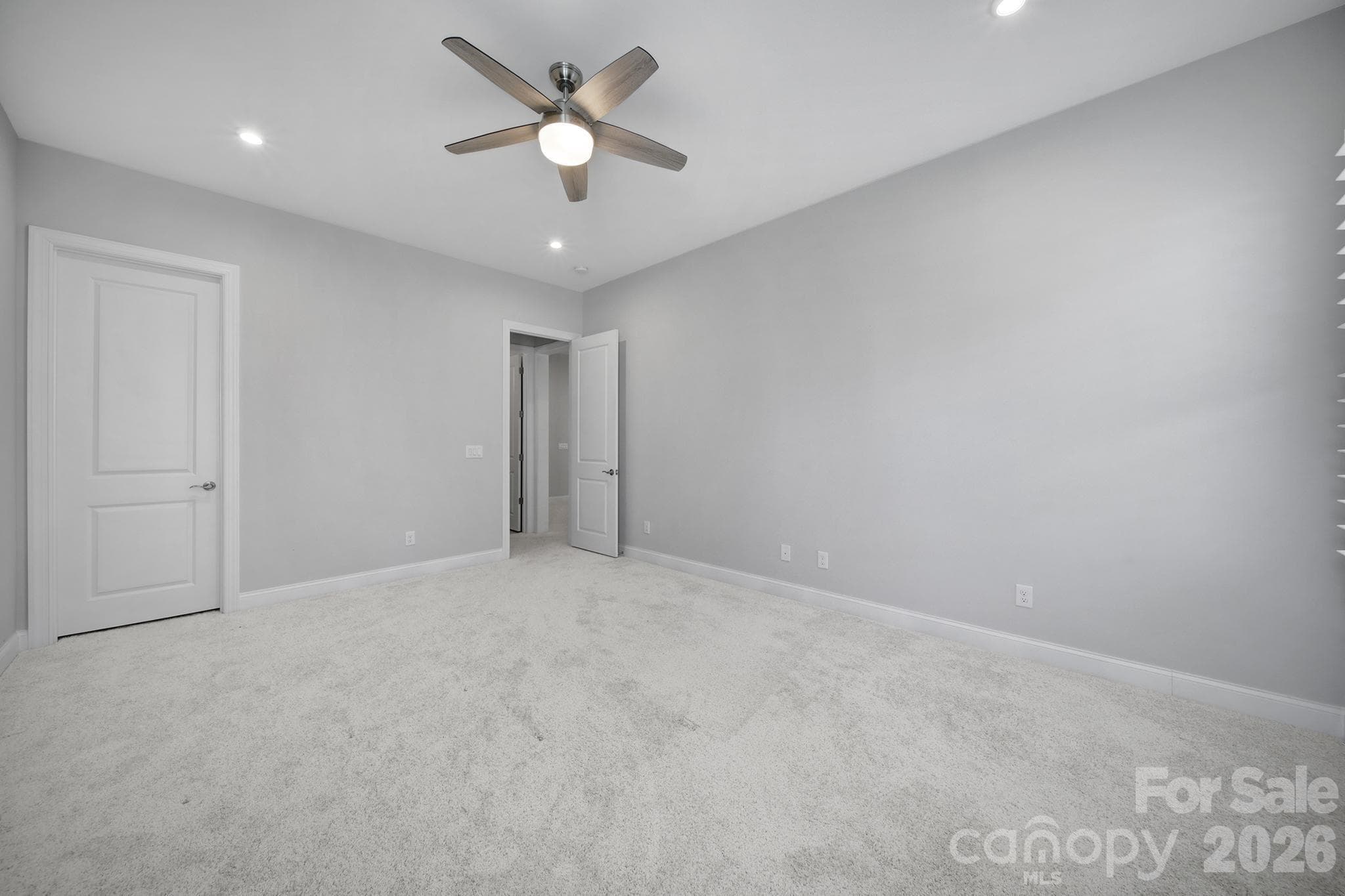 Single Family Residence at 3509 Aqua Point Drive, York, photo 36 of 48