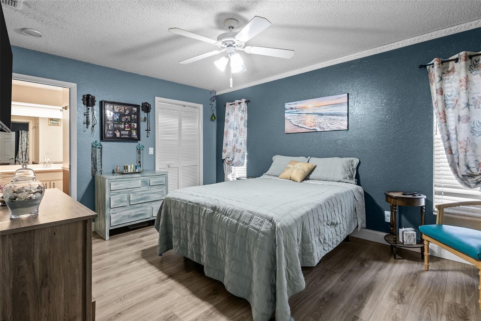 Single Family Residence at 11401 CALLAGHAN AVE, SPRING HILL, photo 11 of 31