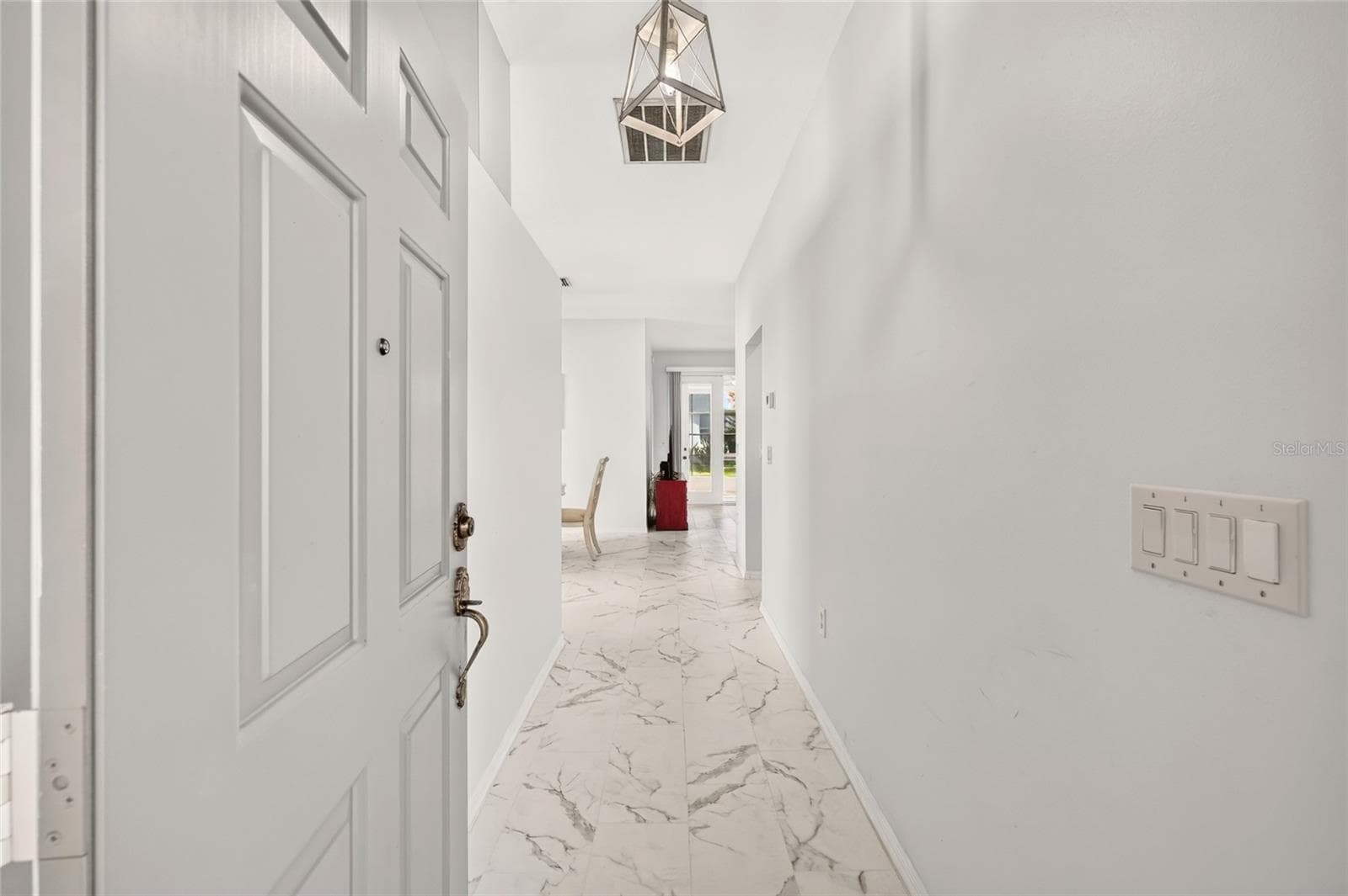 Entry - 3556 S BELGRAVE DR, INVERNESS