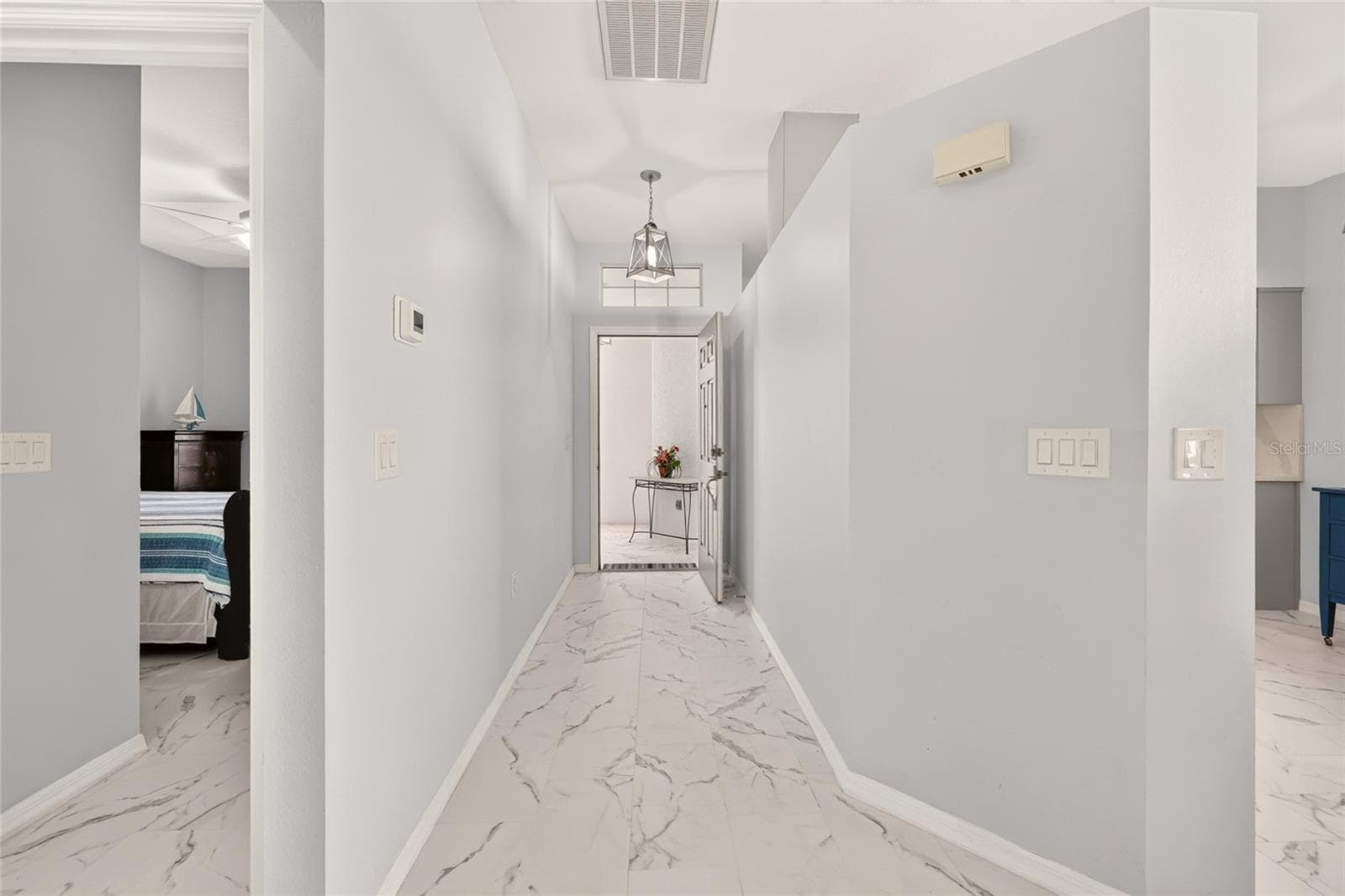 Private Entry Hall - 3556 S BELGRAVE DR, INVERNESS