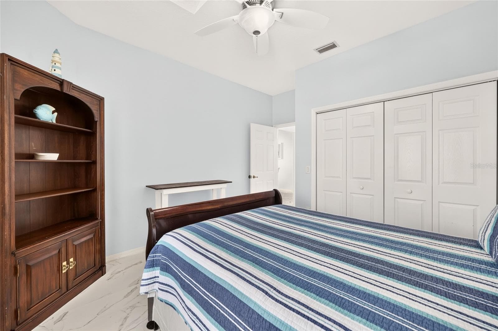 BUILT-IN CLOSET - 3556 S BELGRAVE DR, INVERNESS