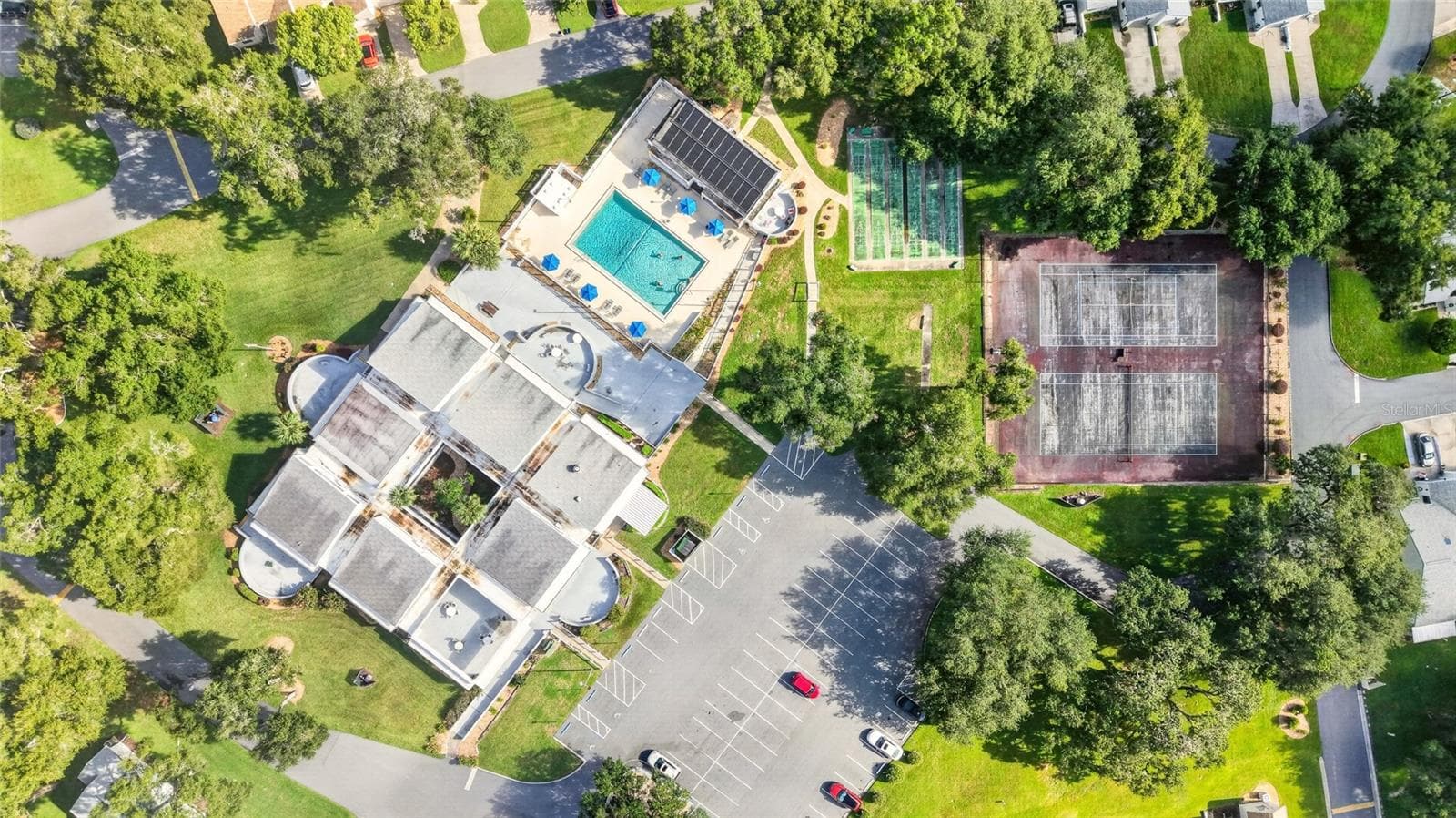 NEIGHBORHOOD AMENITIES - 3556 S BELGRAVE DR, INVERNESS