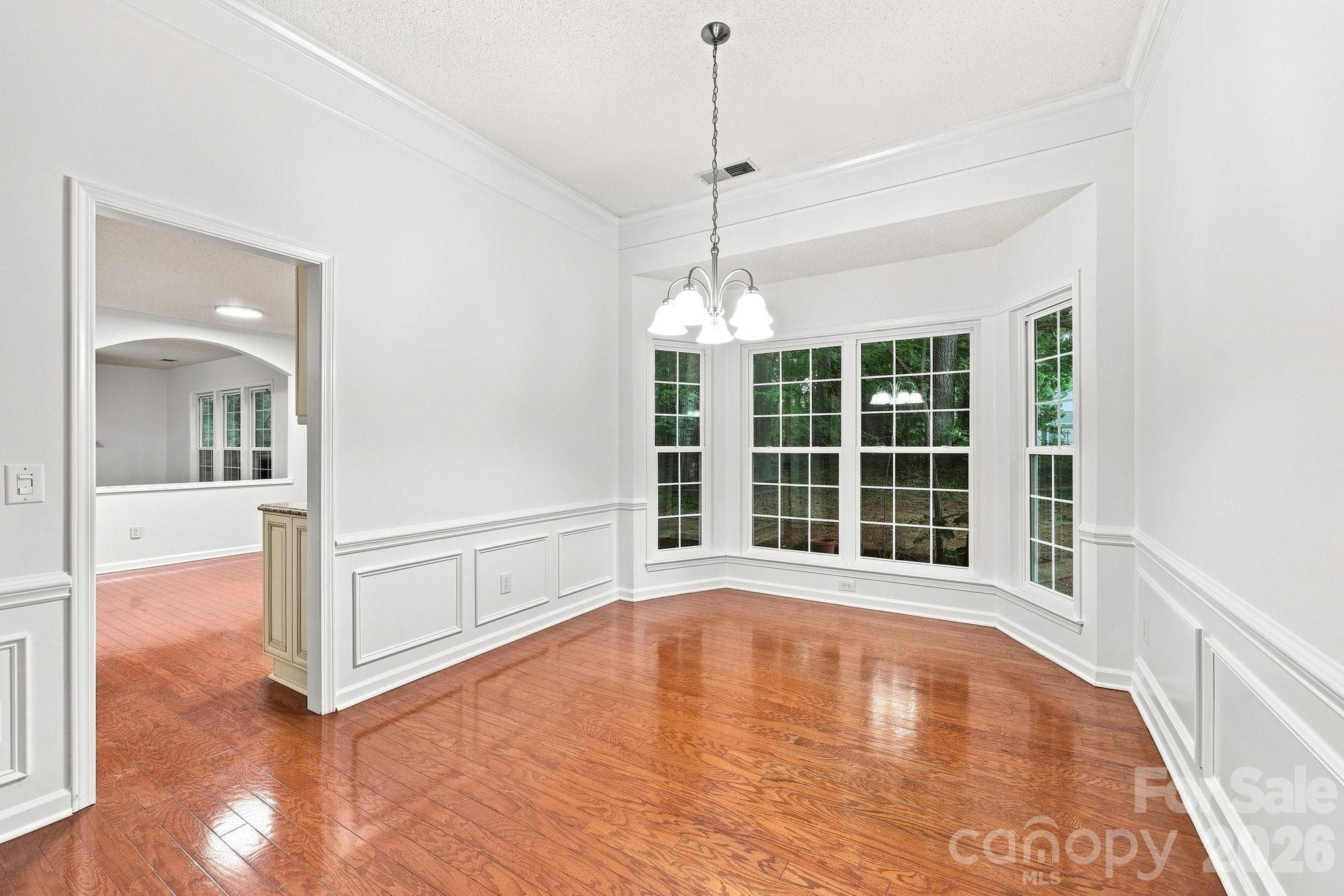 Single Family Residence at 6004 Elm Cove Lane, Charlotte, photo 8 of 48